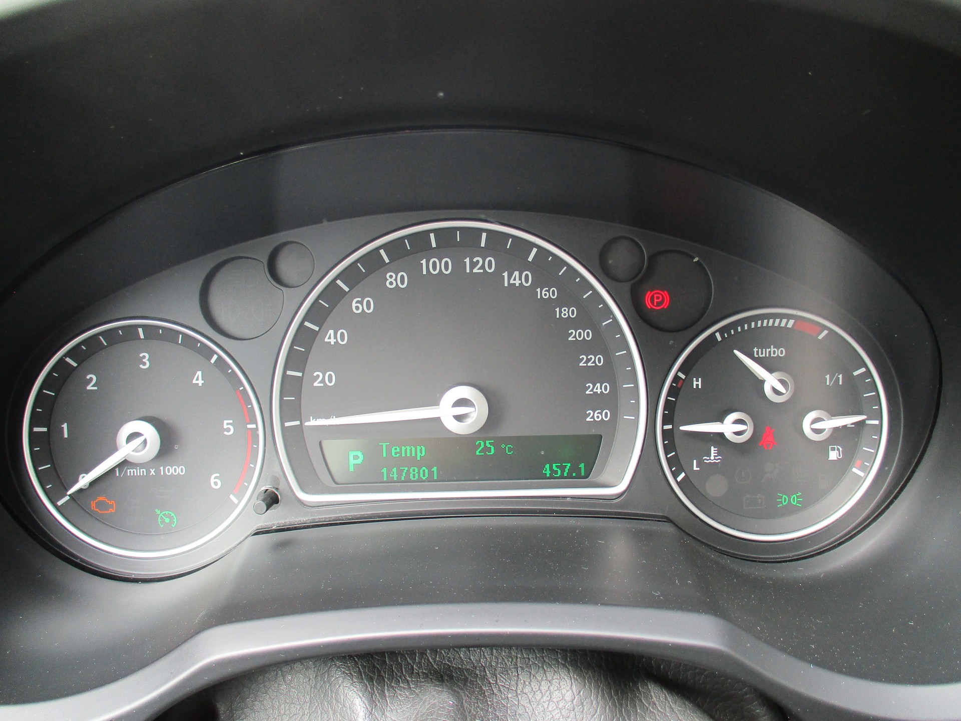SAAB 9-3 1.9 TTiD Automatic-image-9