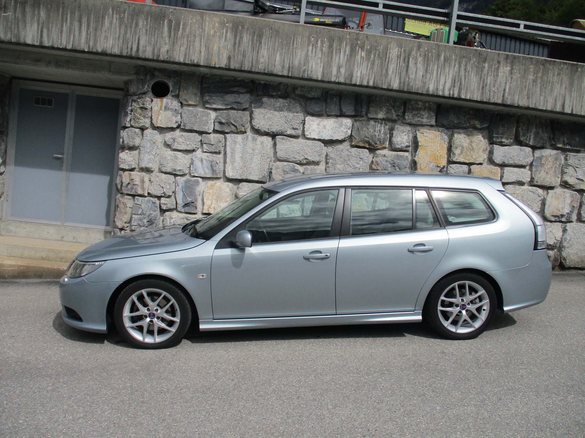 SAAB 9-3 1.9 TTiD Automatic-image-1