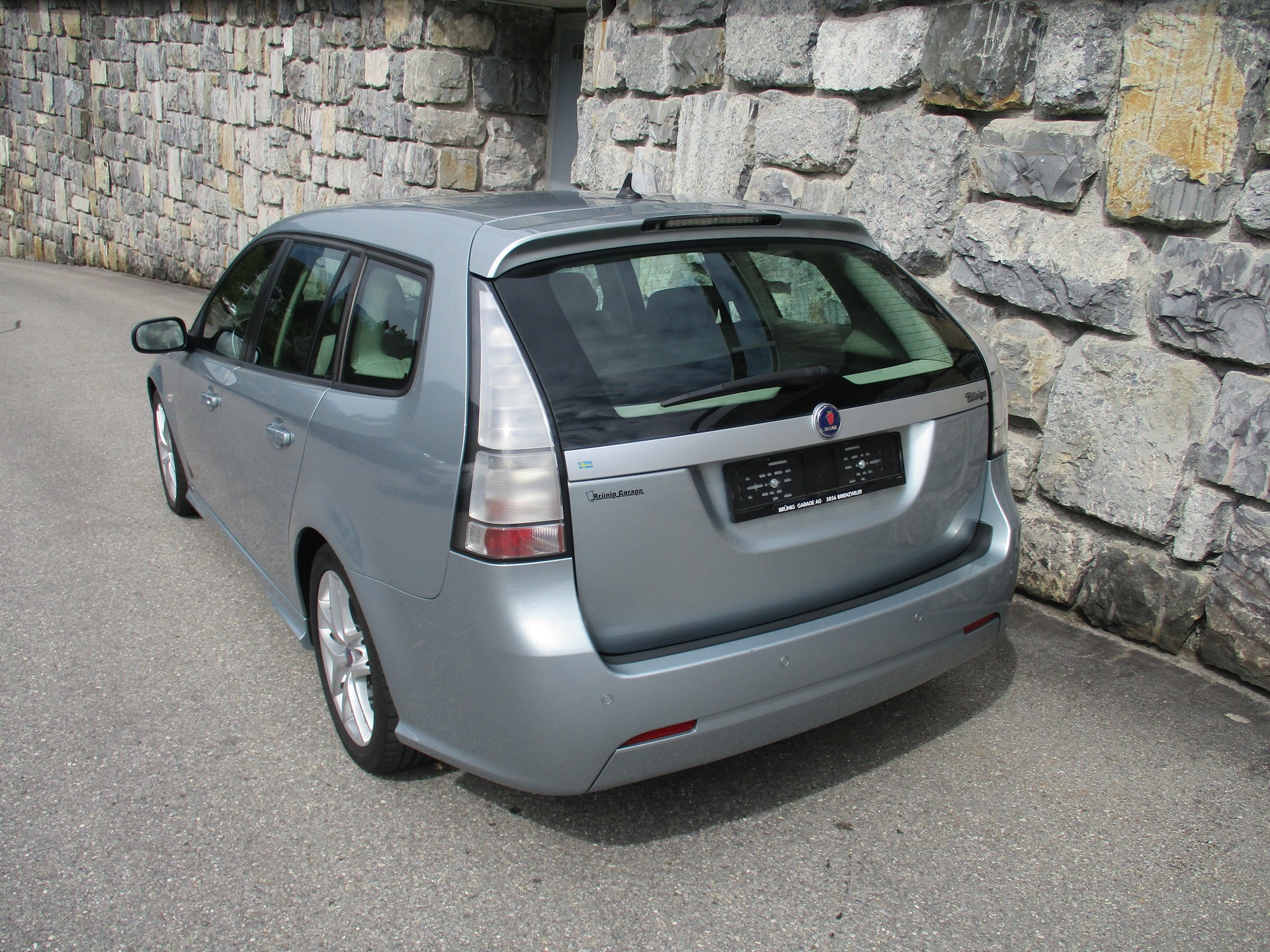 SAAB 9-3 1.9 TTiD Automatic-image-2