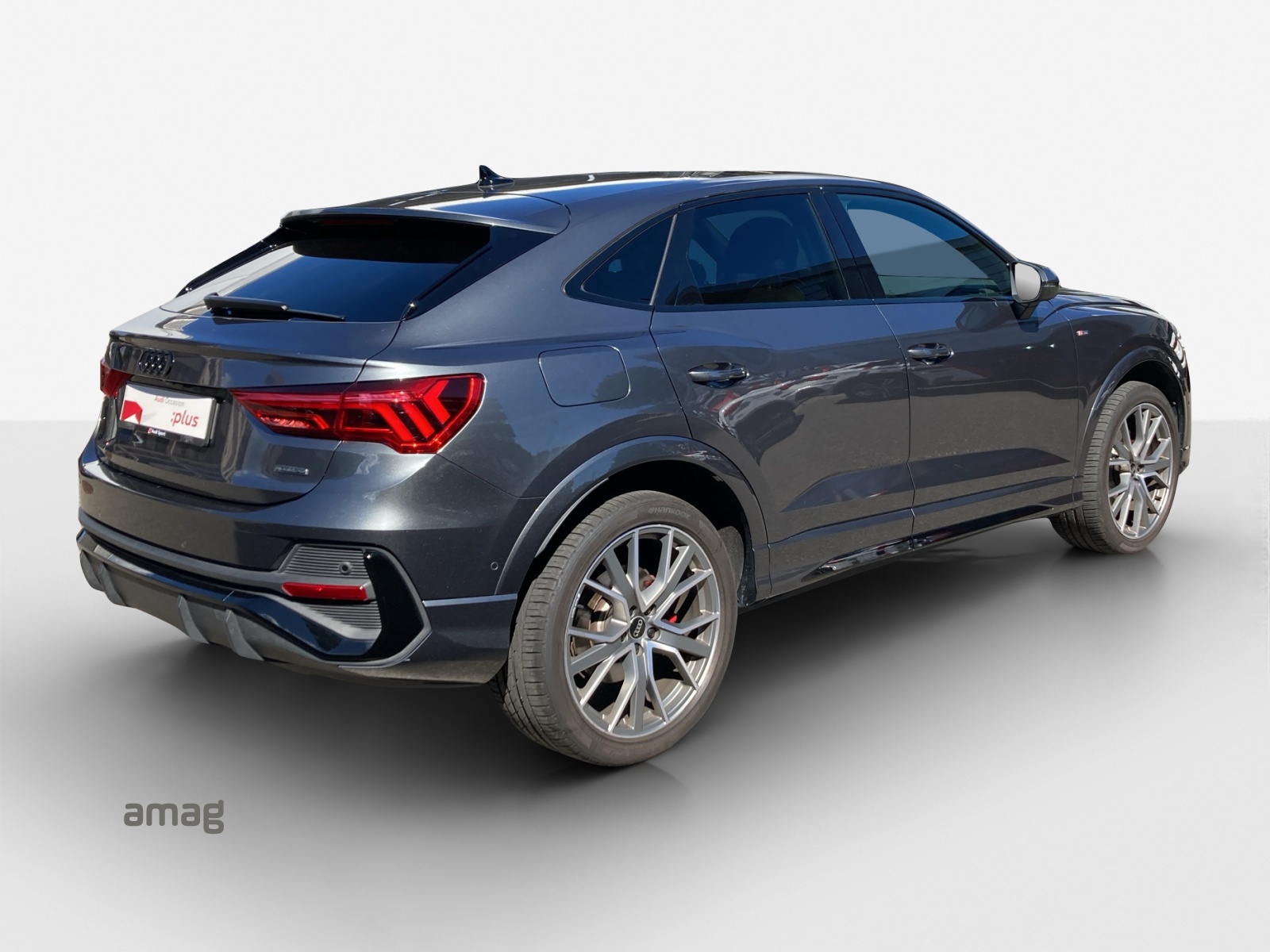 AUDI Q3 Sportback 45 TFSI S line quattro S-tronic-image-4