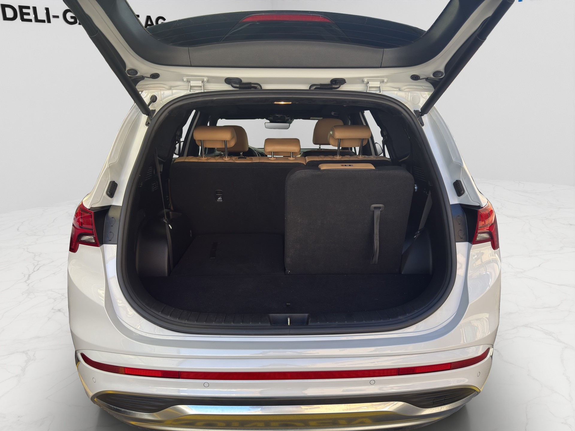 HYUNDAI Santa Fe 1.6 HEV Vert 4WD-image-21
