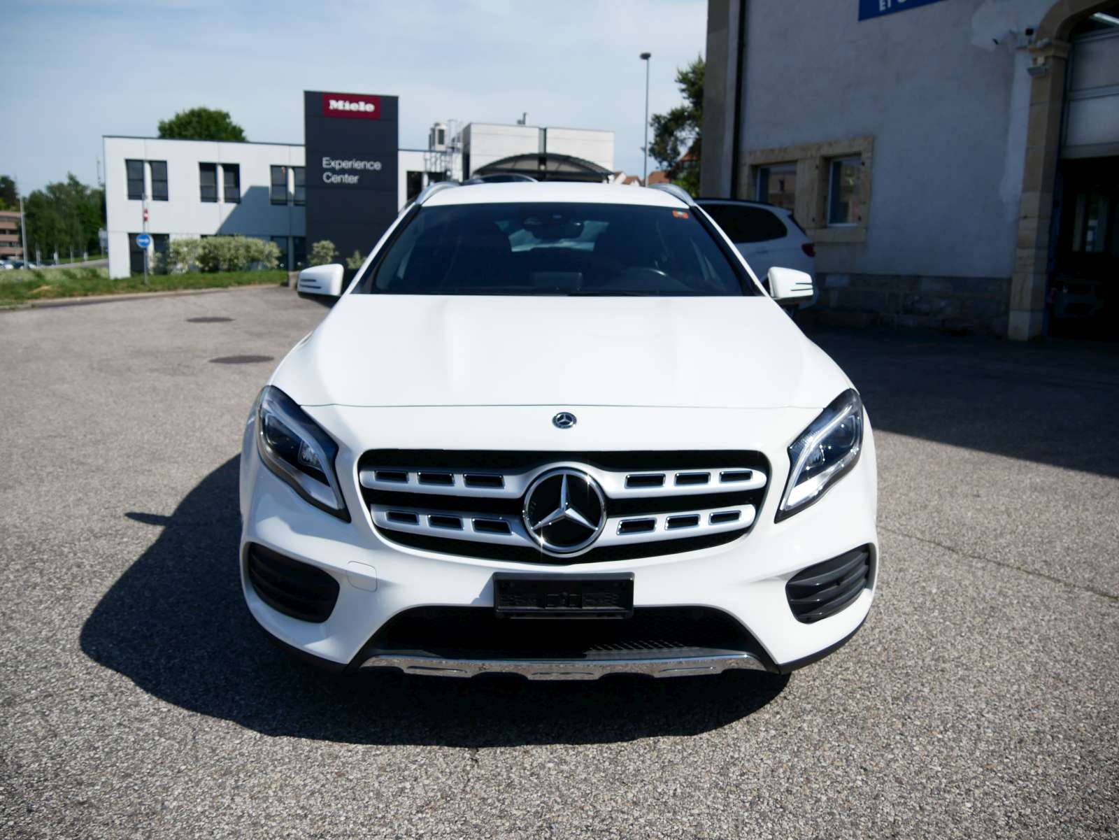 MERCEDES-BENZ GLA 220 AMG Line 4Matic 7G-DCT-image-5