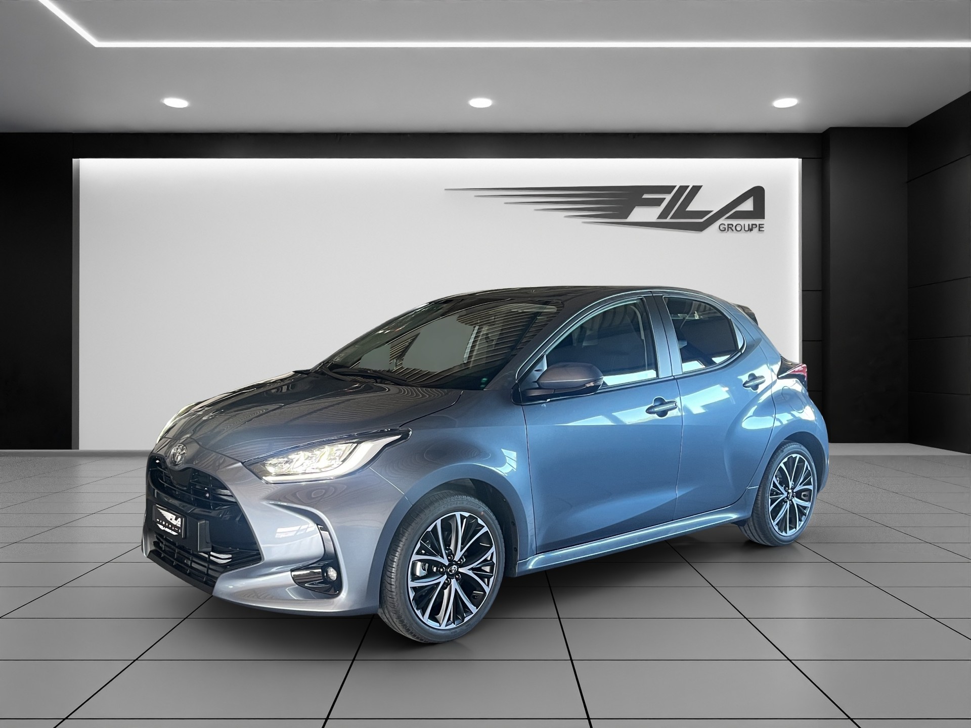 TOYOTA YARIS 1.5 VVT-i HSD Trend-image-1