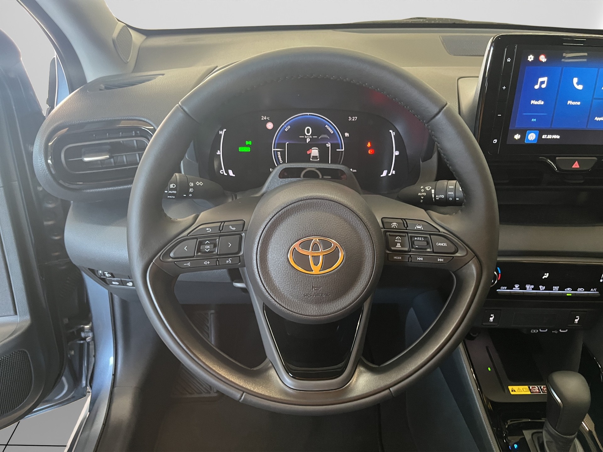 TOYOTA YARIS 1.5 VVT-i HSD Trend-image-8
