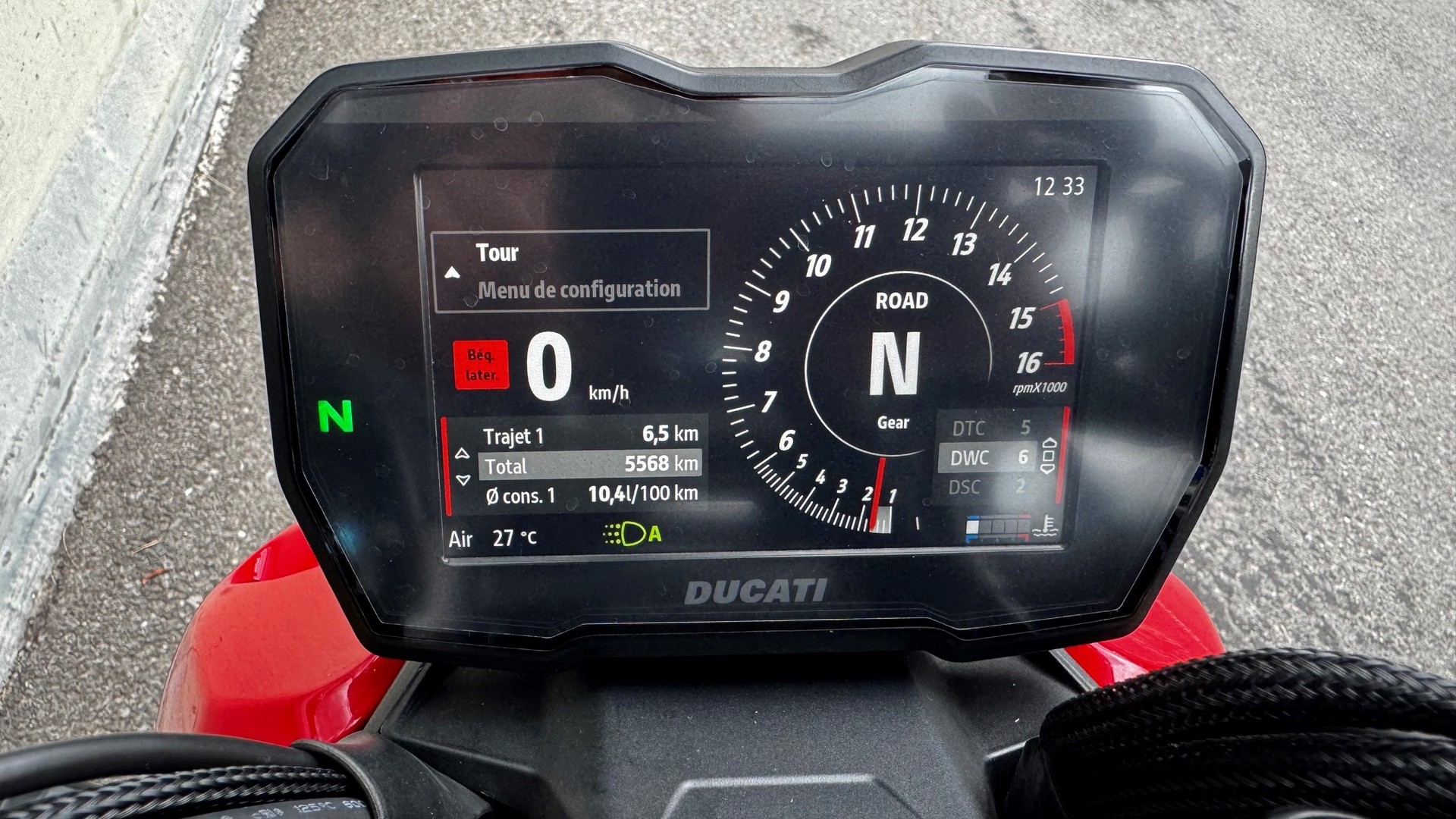 DUCATI Streetfighter V4 S-showroom-element-3