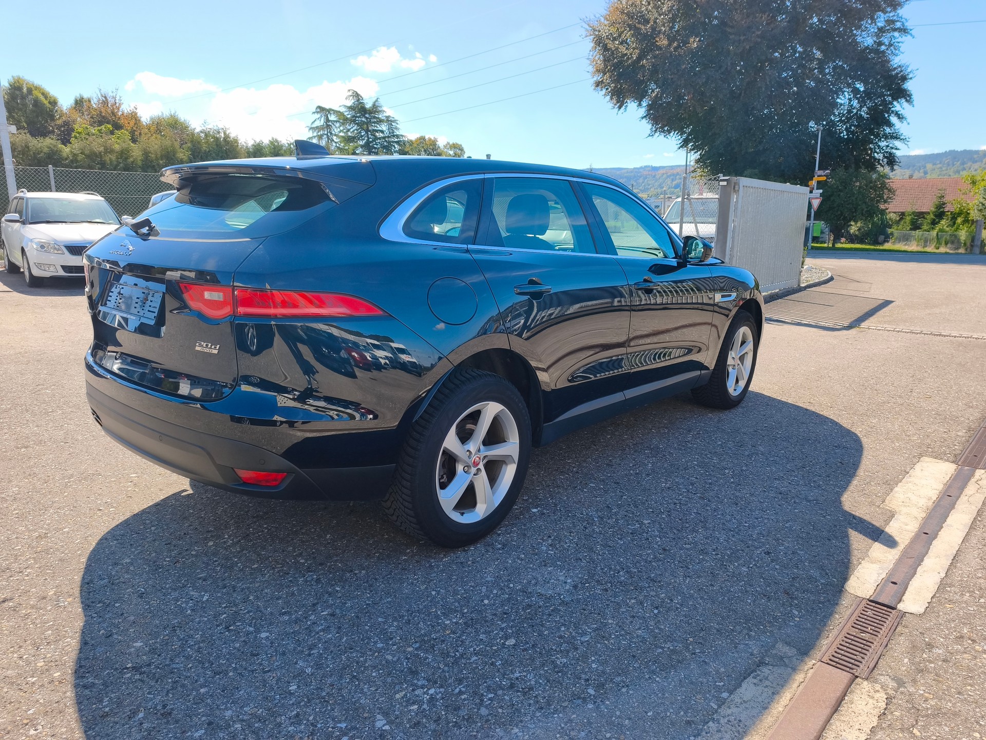 JAGUAR 2.0 D AWD Automatik-image-3