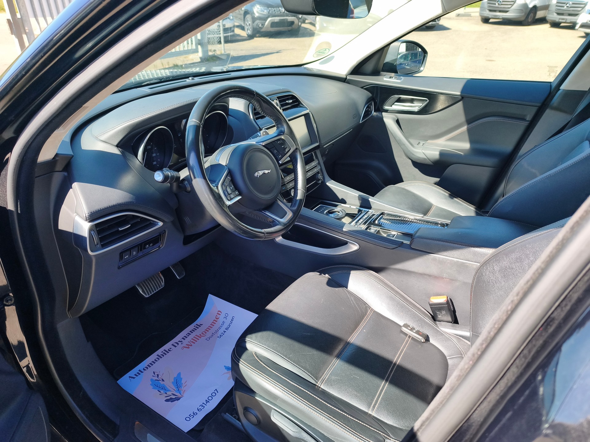 JAGUAR 2.0 D AWD Automatik-image-6
