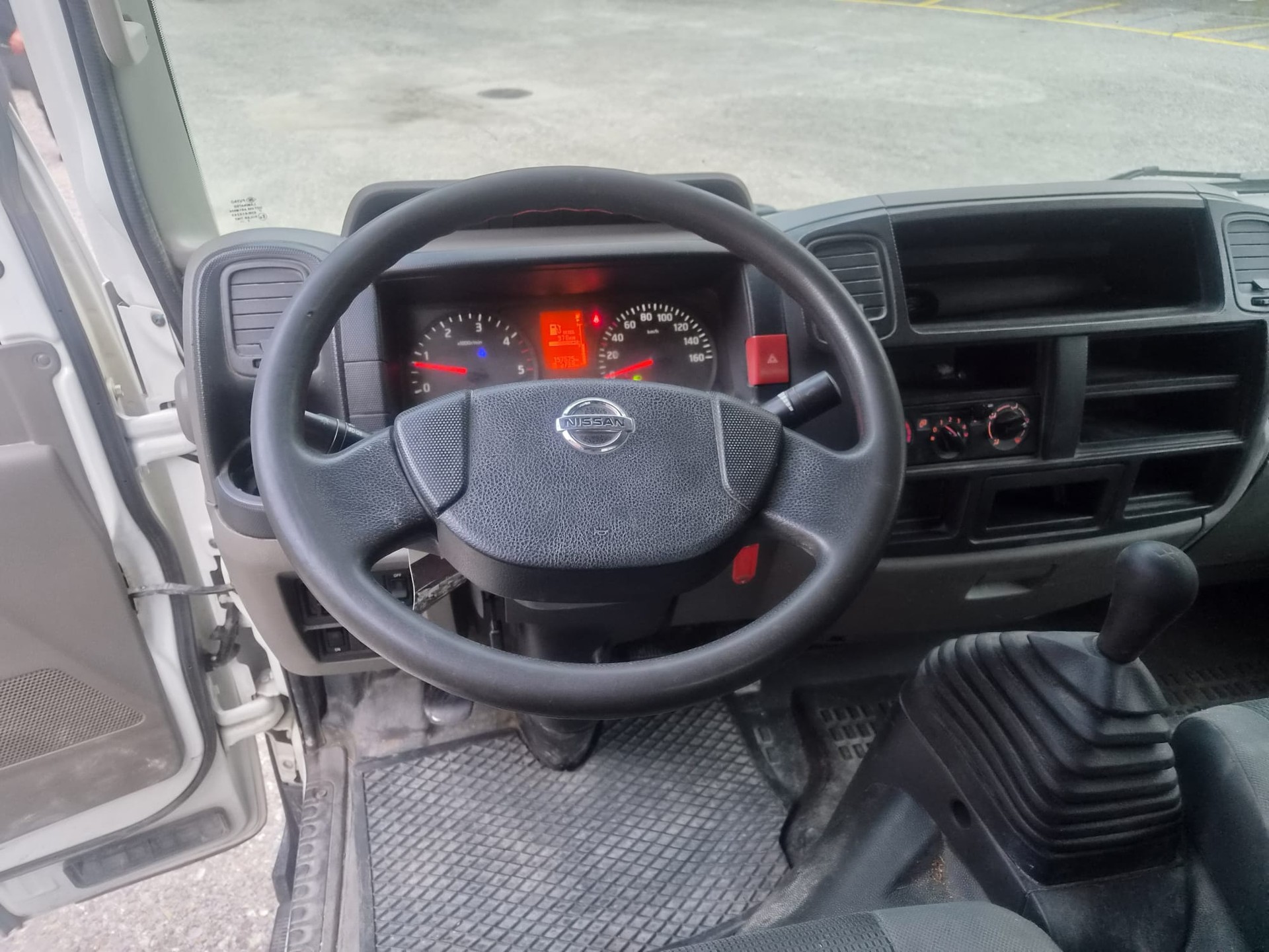 NISSAN NT400 Cabstar 35.14 L1 PRO-image-9