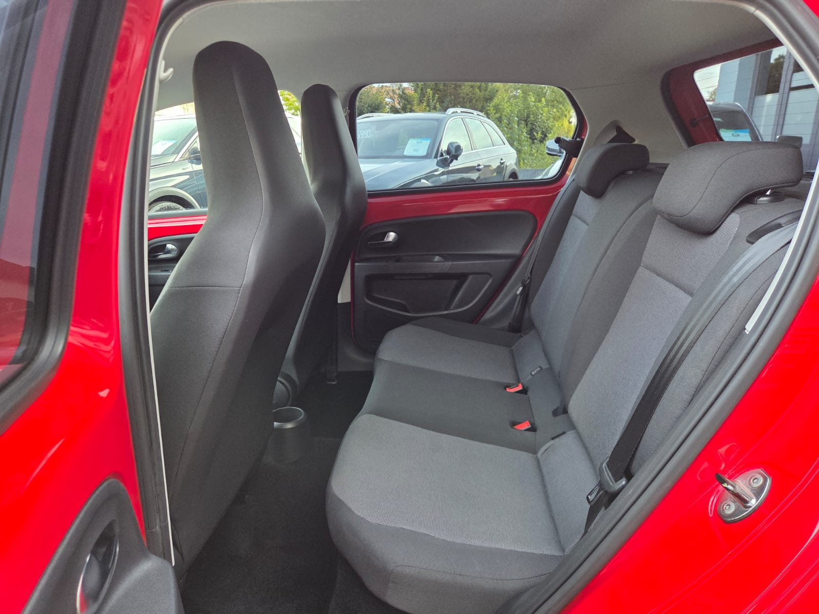 VW Up 1.0 move up-image-12