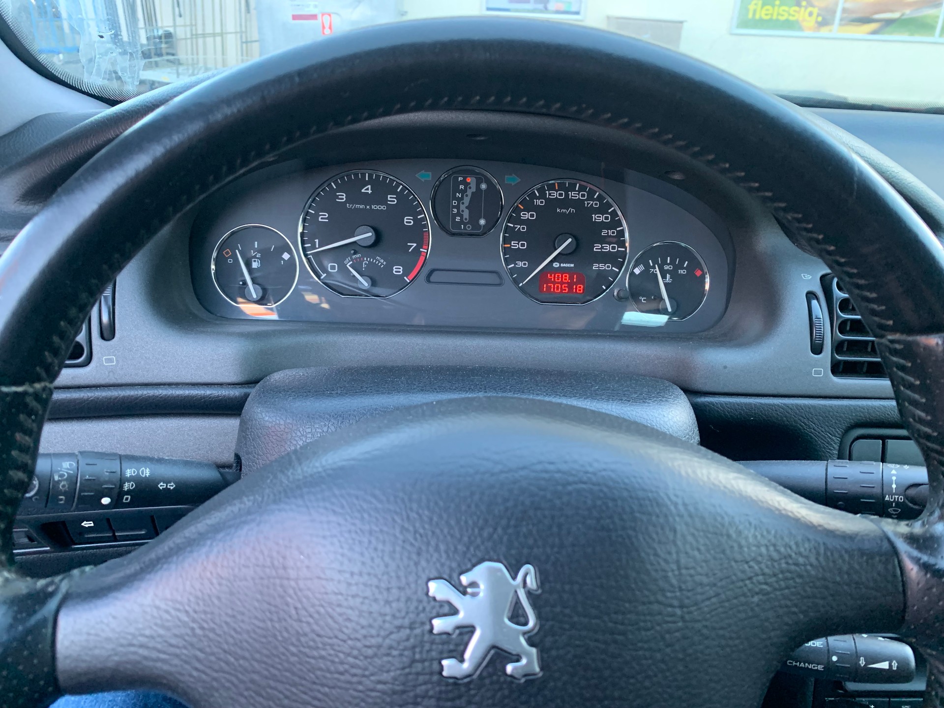 PEUGEOT 406 Coupé 3.0 V6 Pack-image-11