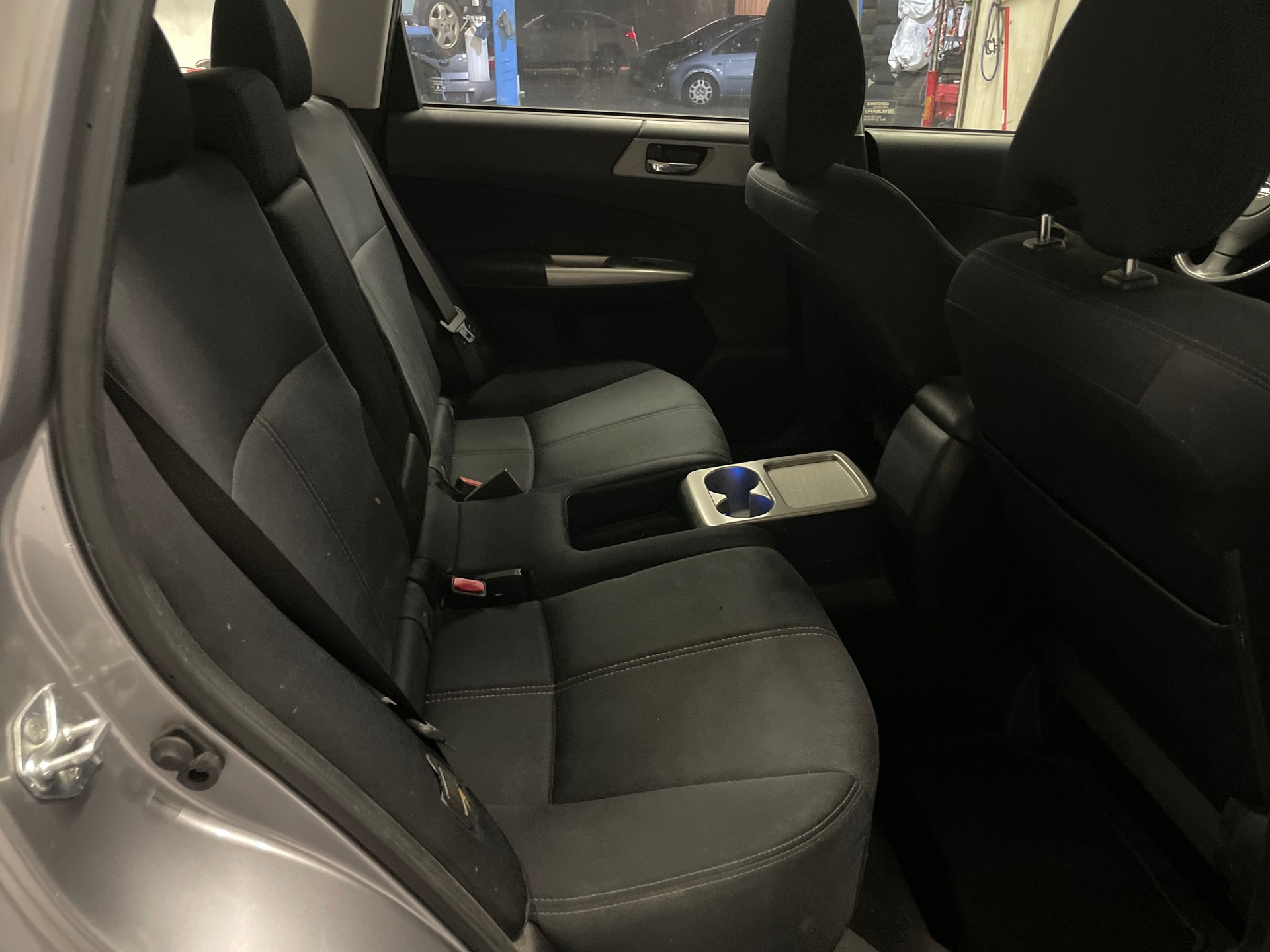 SUBARU Forester 2.0D XS Limited-image-13