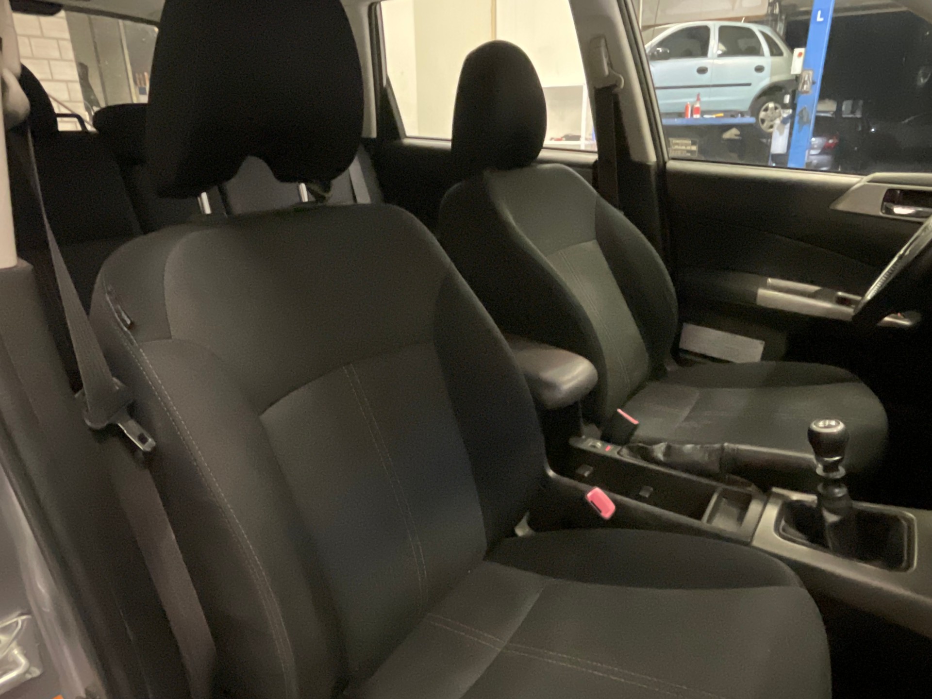 SUBARU Forester 2.0D XS Limited-image-12