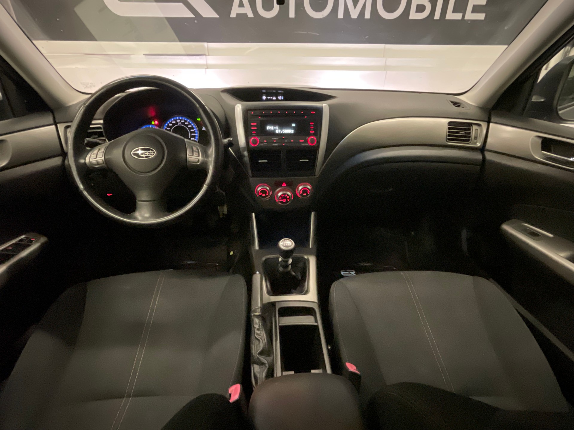 SUBARU Forester 2.0D XS Limited-image-8