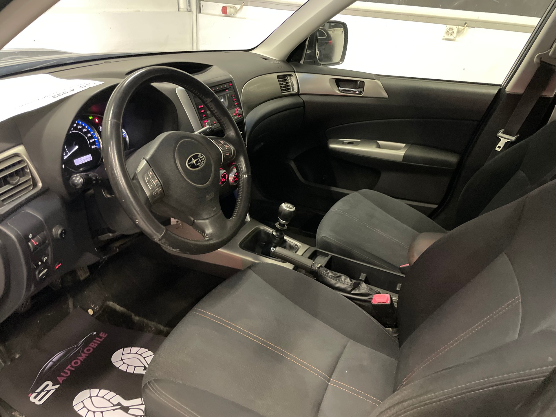 SUBARU Forester 2.0D XS Limited-image-10