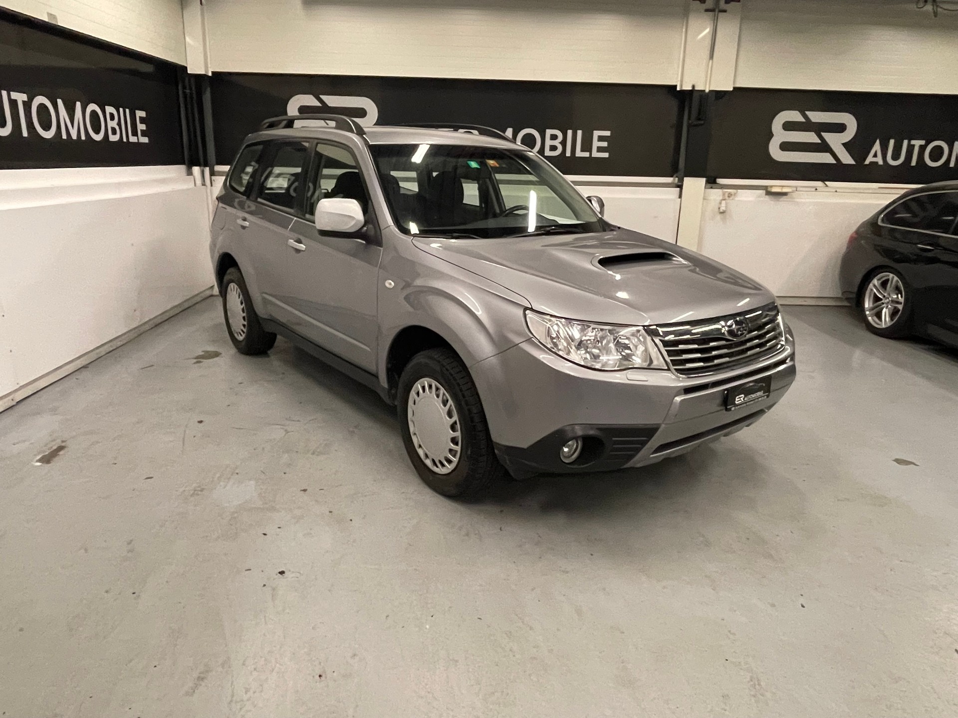 SUBARU Forester 2.0D XS Limited-image-1