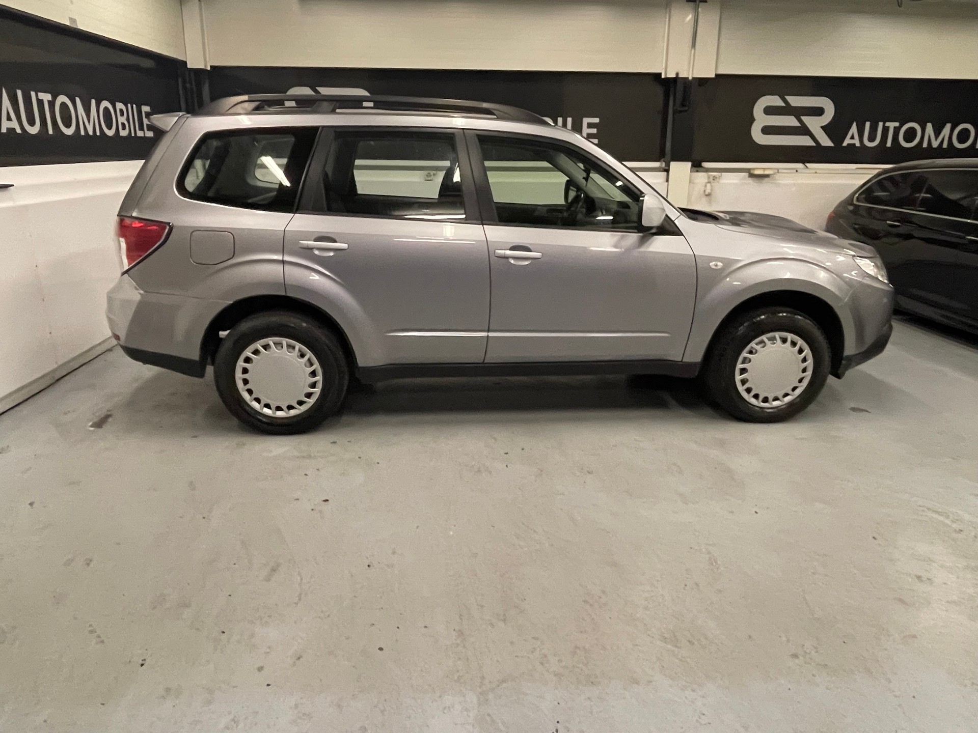 SUBARU Forester 2.0D XS Limited-image-6