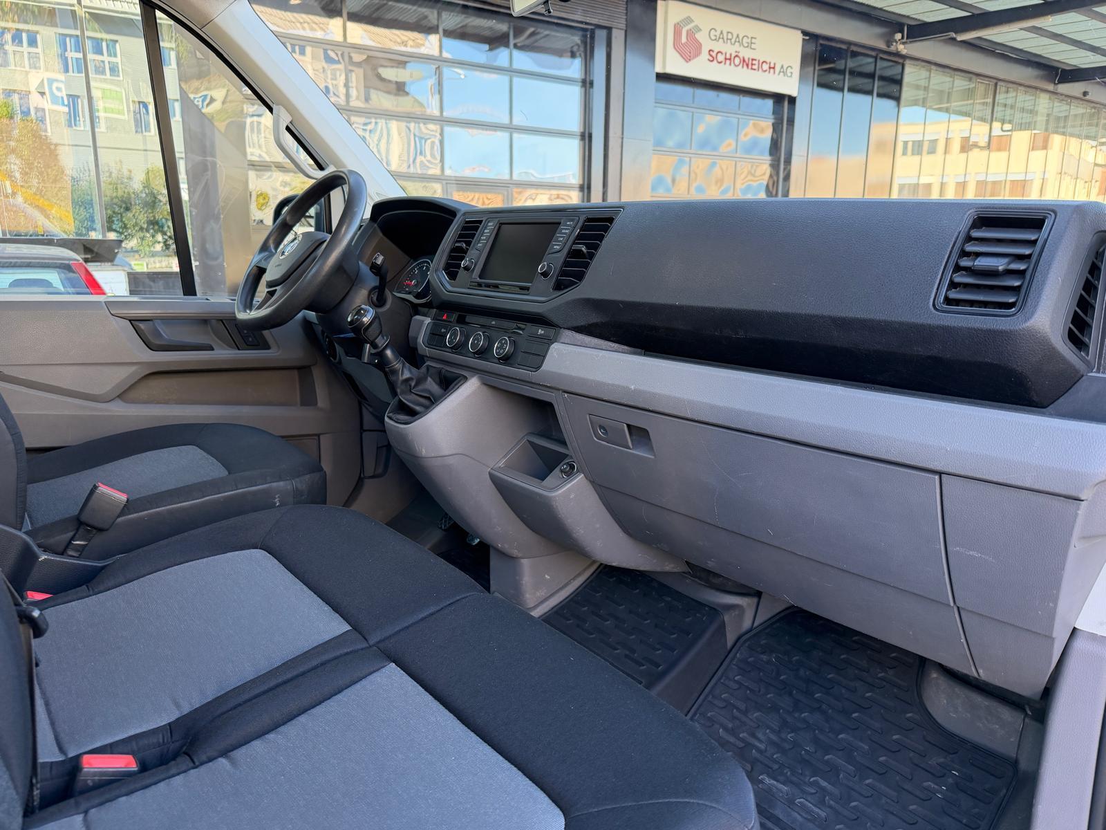 VW Crafter 35 Pick-up 3640 2.0 TDI 140 Entry 4Motion-image-8