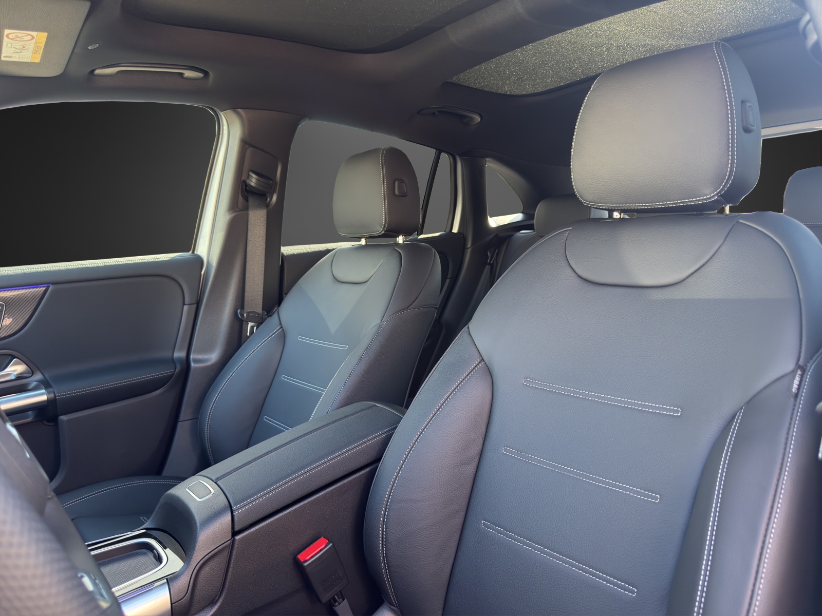 MERCEDES-BENZ GLA AMG 35 4Matic 8G-DCT-image-10