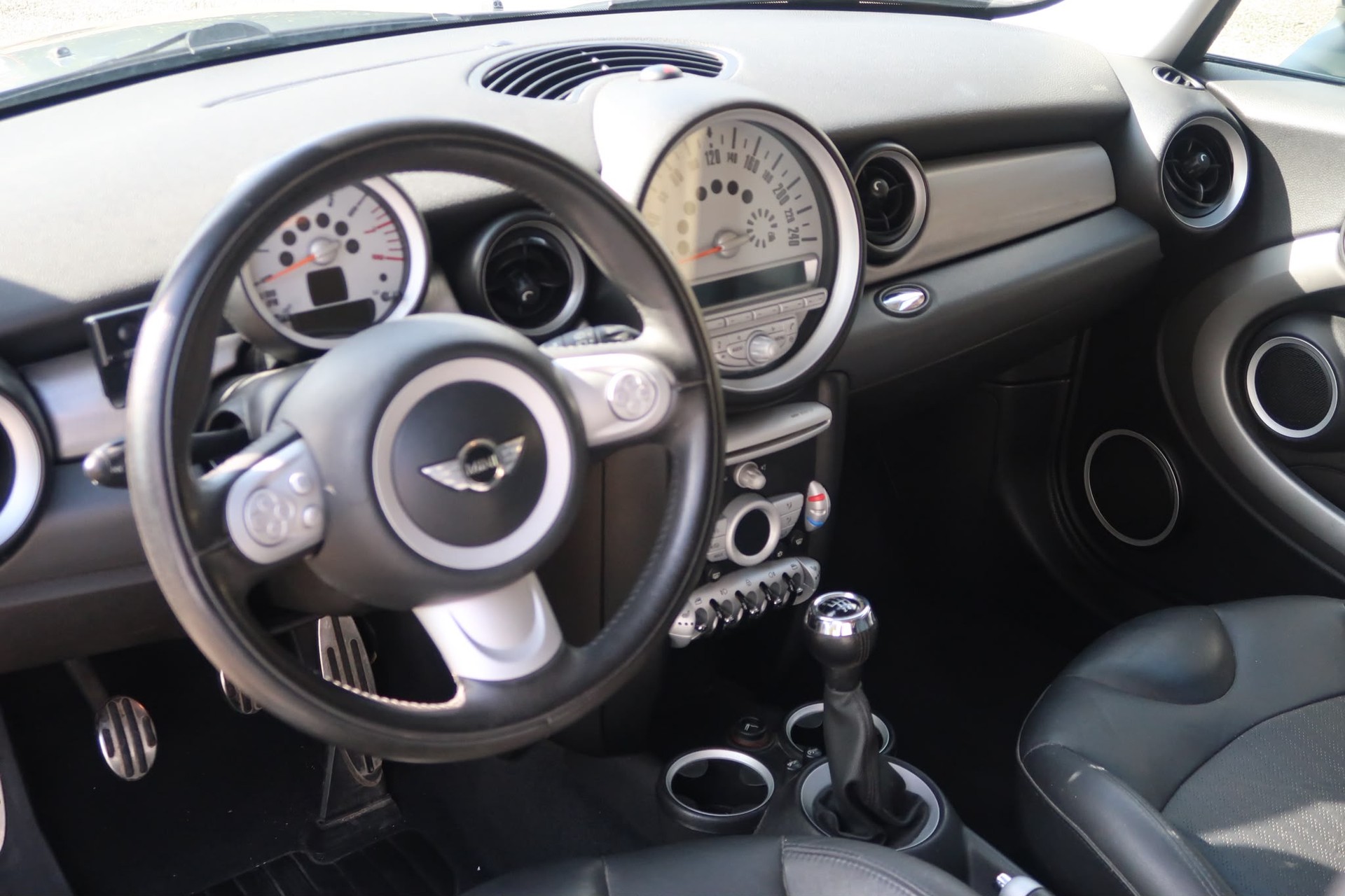 MINI Cooper S-image-10