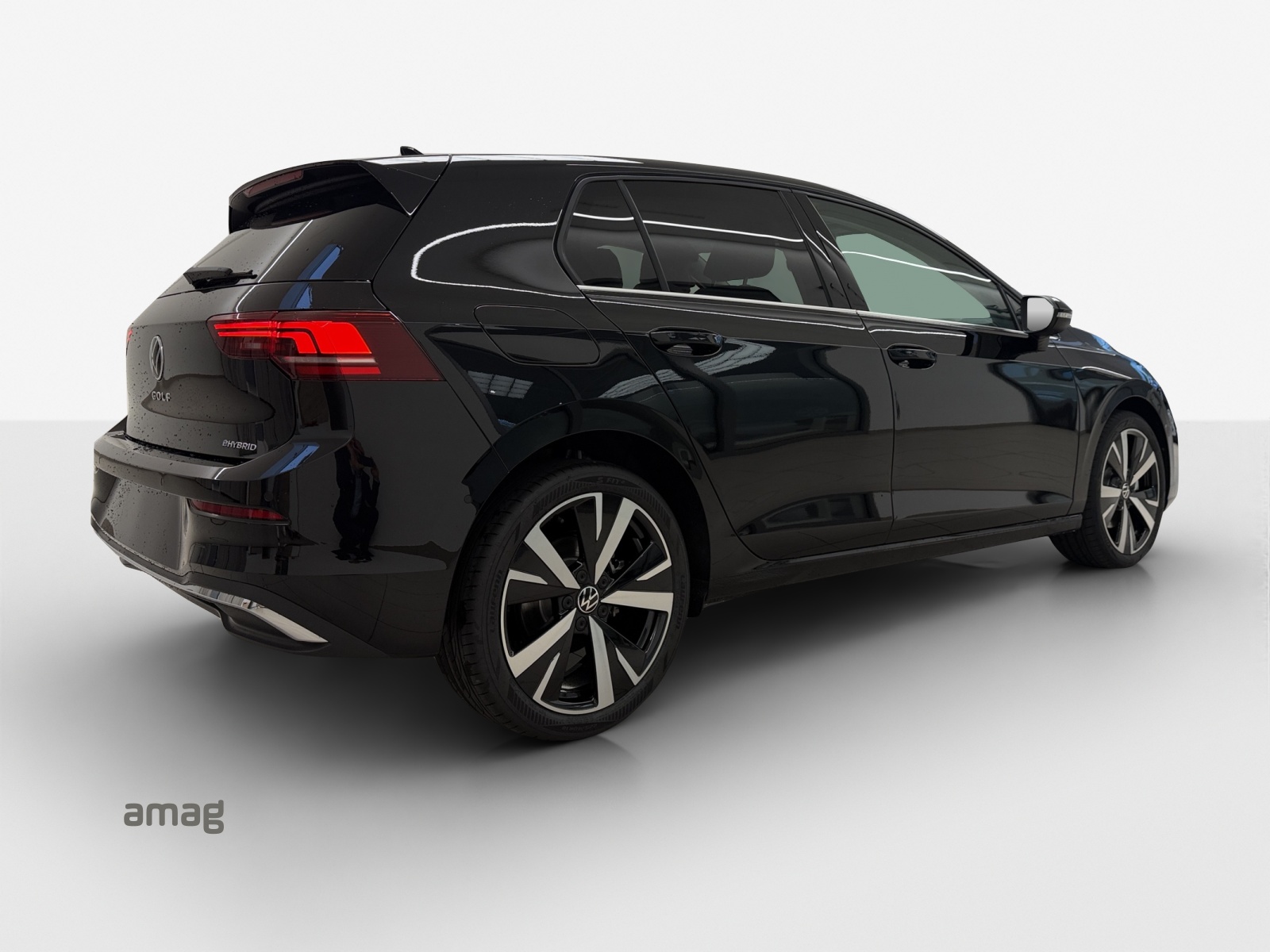 VW Golf 1.5 TSI PHEV Style-image-4