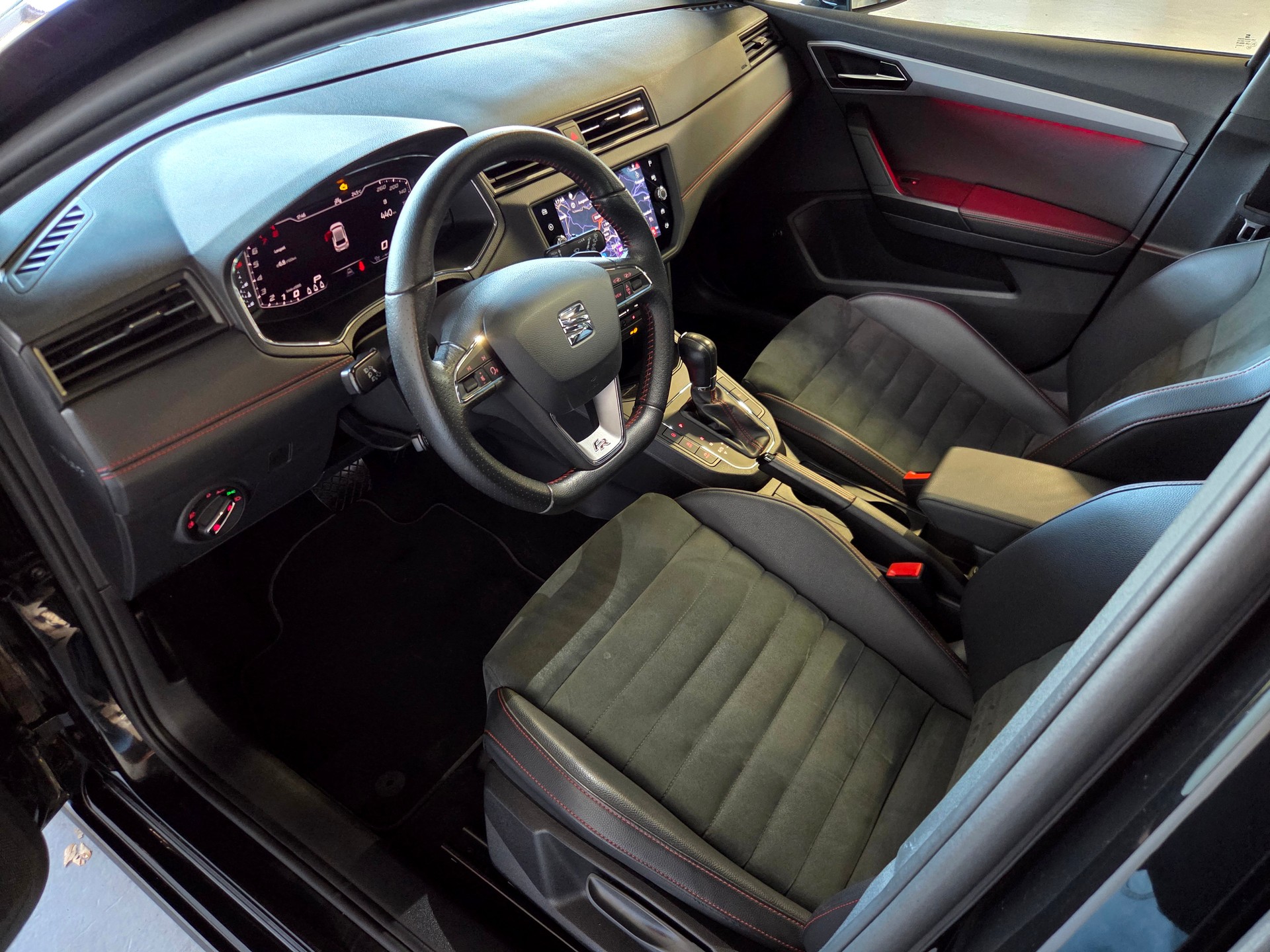 SEAT Ibiza 1.0 TSI 115 FR DSG-image-9