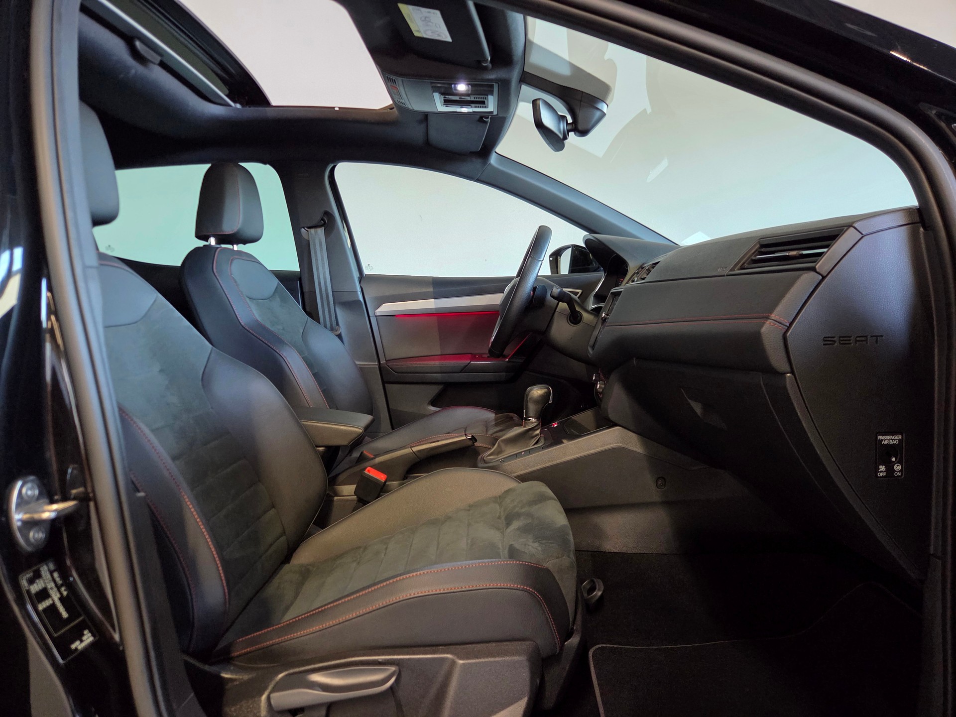 SEAT Ibiza 1.0 TSI 115 FR DSG-image-15