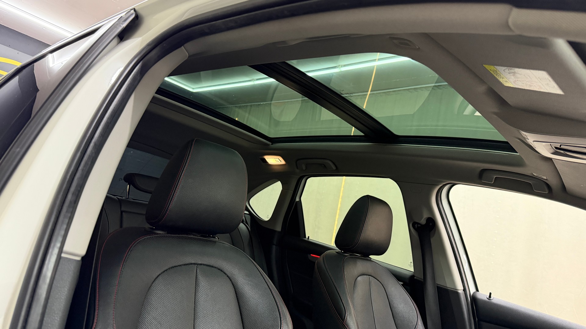 BMW 220i Active Tourer Sport Line Steptronic-image-15