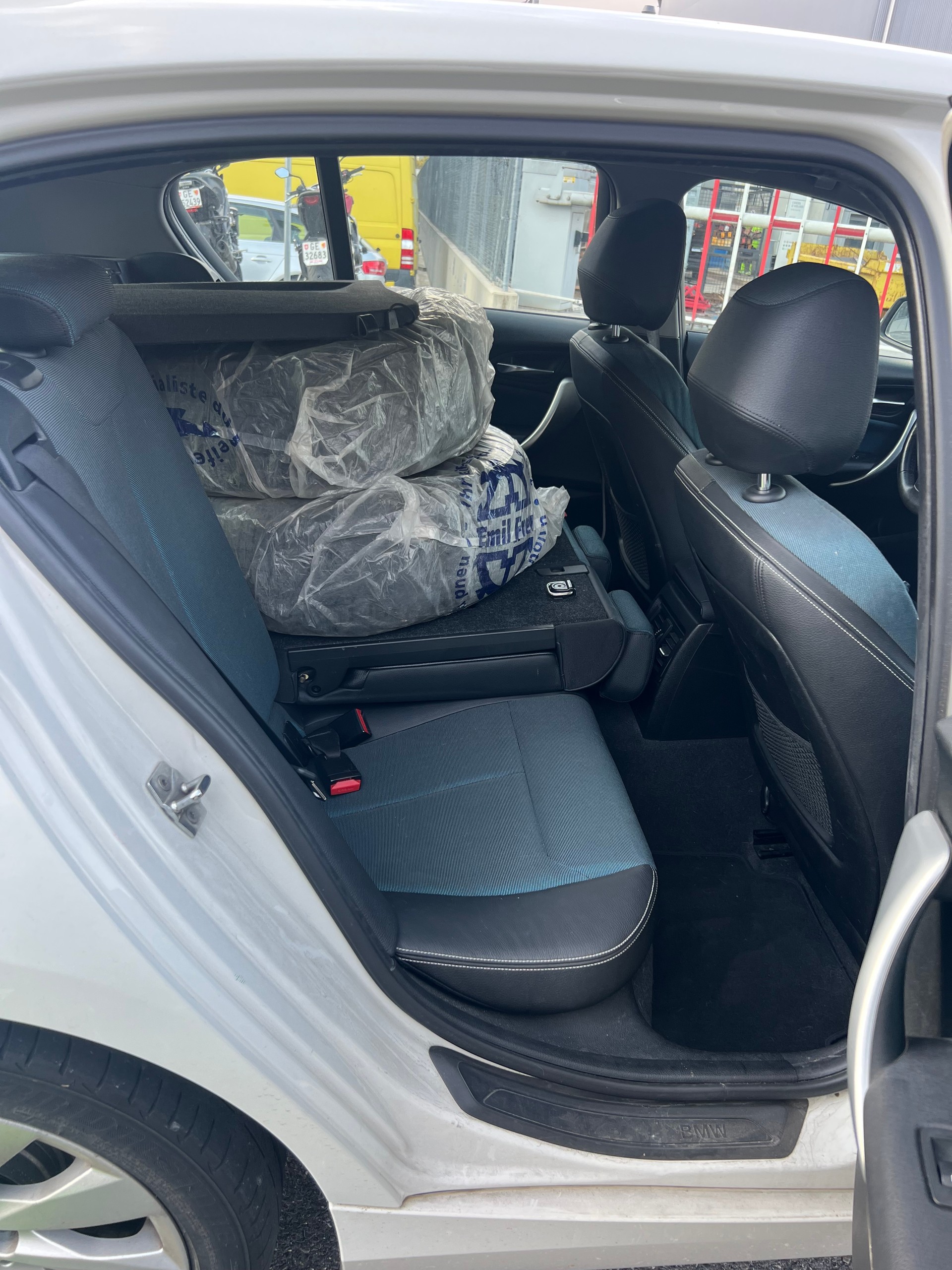 BMW 120d Urban Line Steptronic-image-14