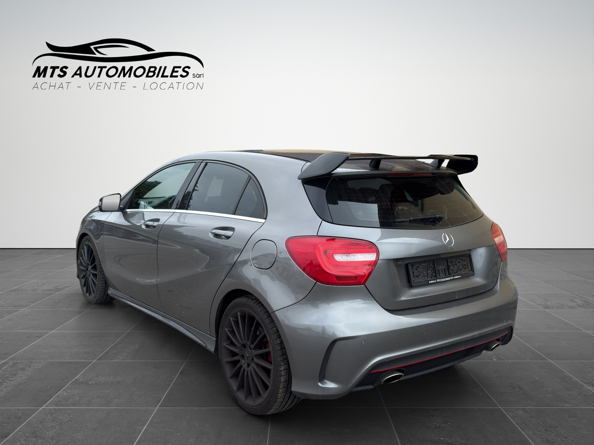MERCEDES-BENZ A 250 Sport 4Matic 7G-DCT-image-3