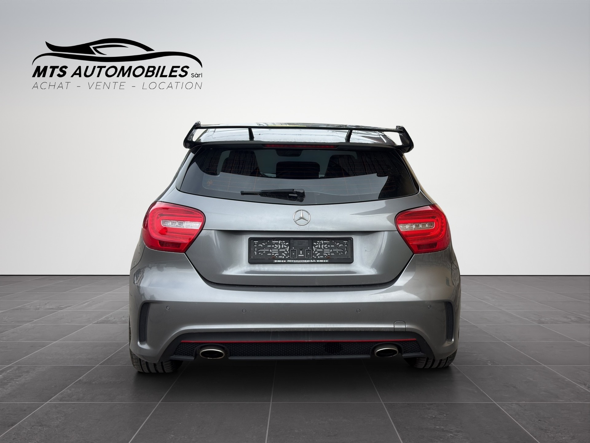 MERCEDES-BENZ A 250 Sport 4Matic 7G-DCT-image-4