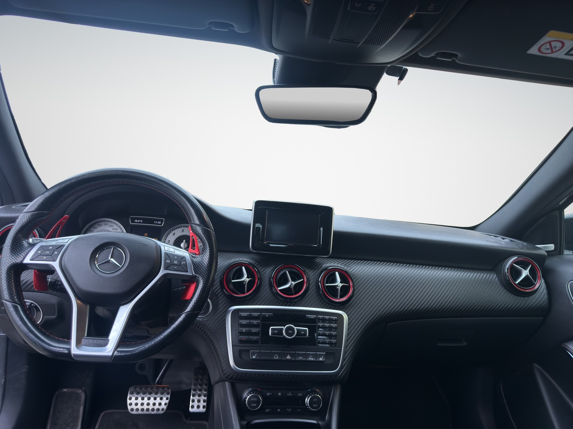 MERCEDES-BENZ A 250 Sport 4Matic 7G-DCT-image-9