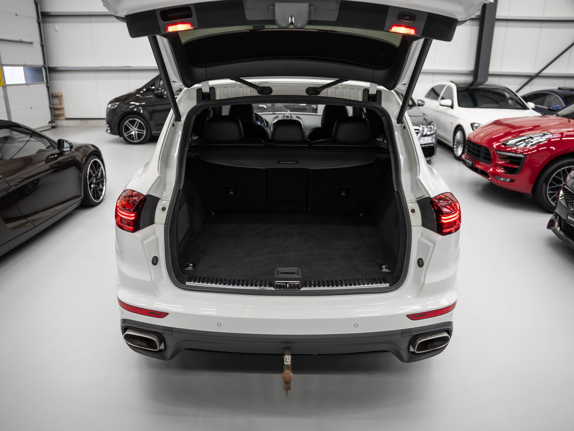 PORSCHE Cayenne Diesel Platinum Edition-image-30