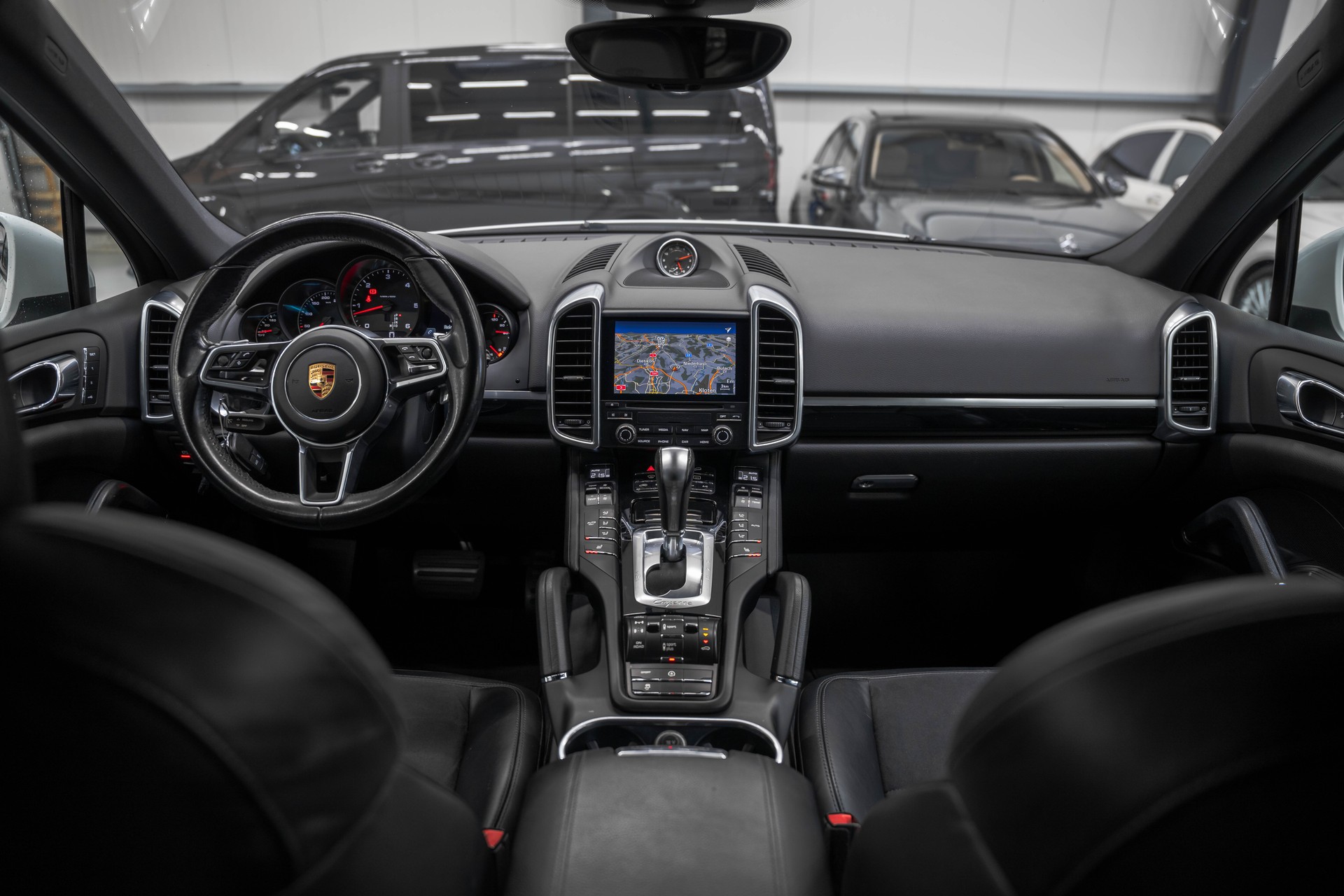 PORSCHE Cayenne Diesel Platinum Edition-image-6