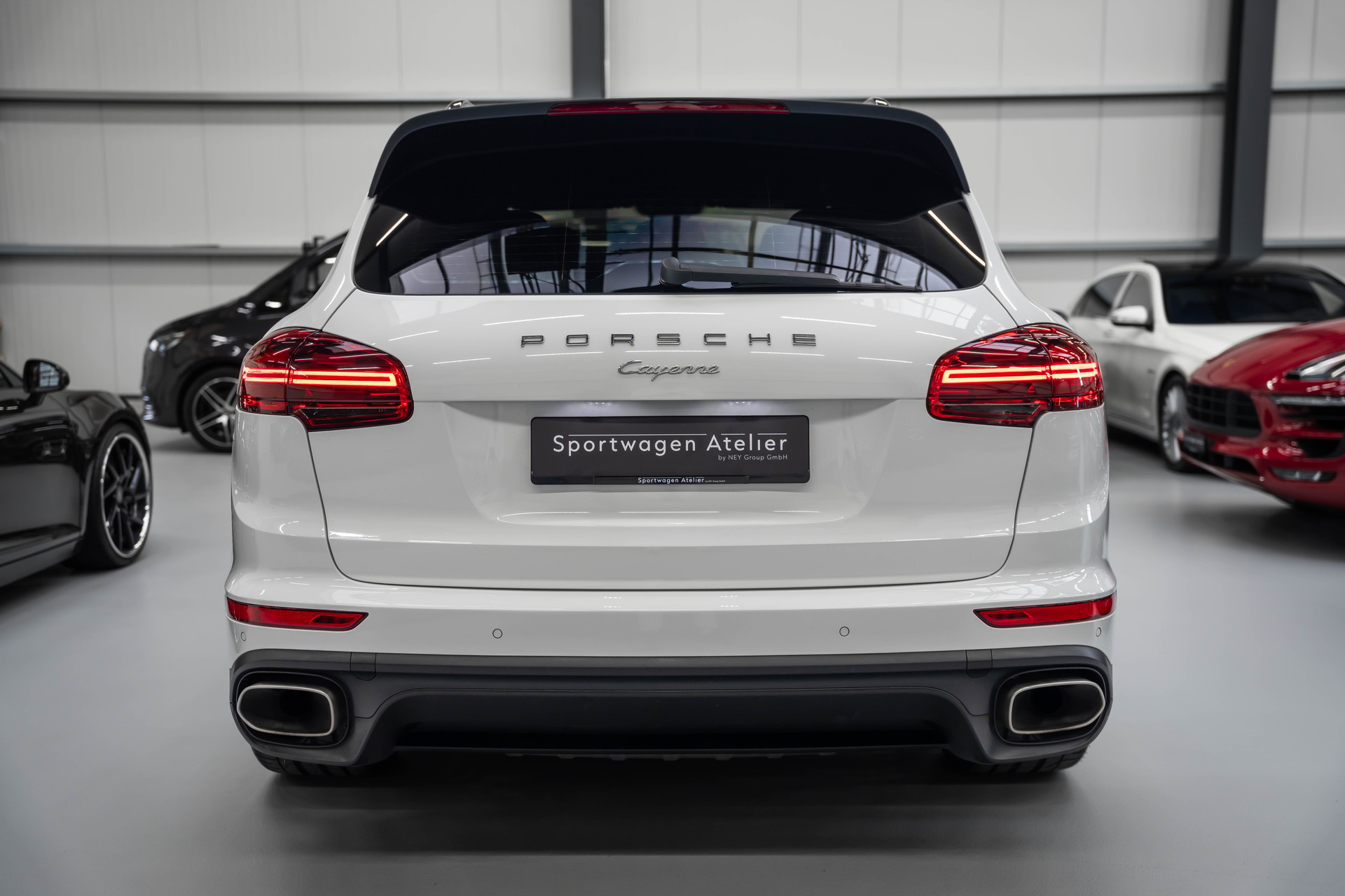 PORSCHE Cayenne Diesel Platinum Edition-image-2