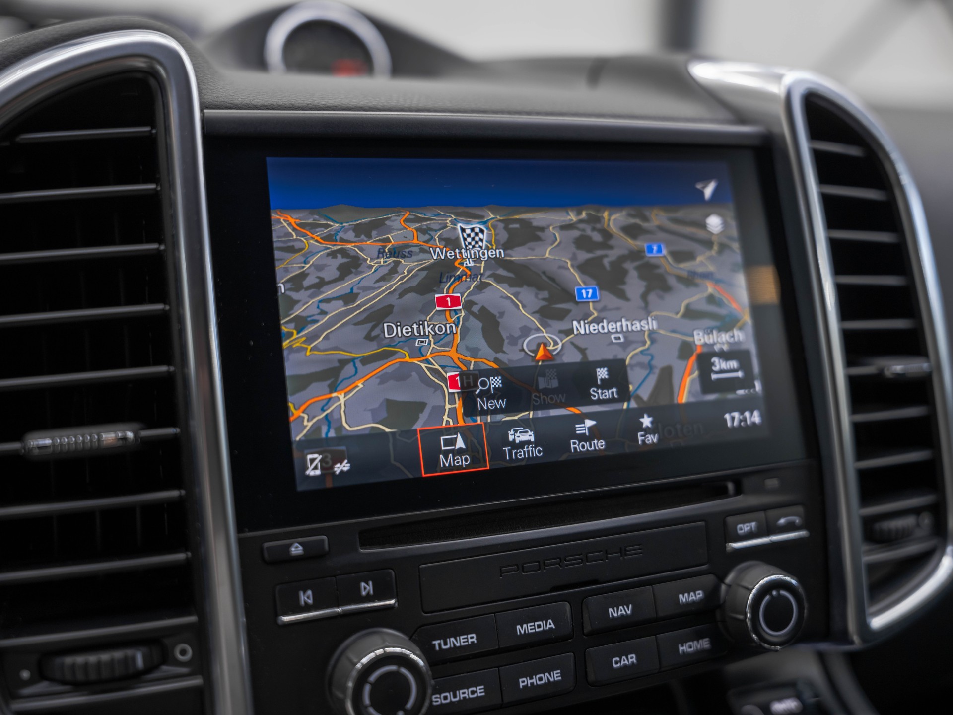 PORSCHE Cayenne Diesel Platinum Edition-image-25
