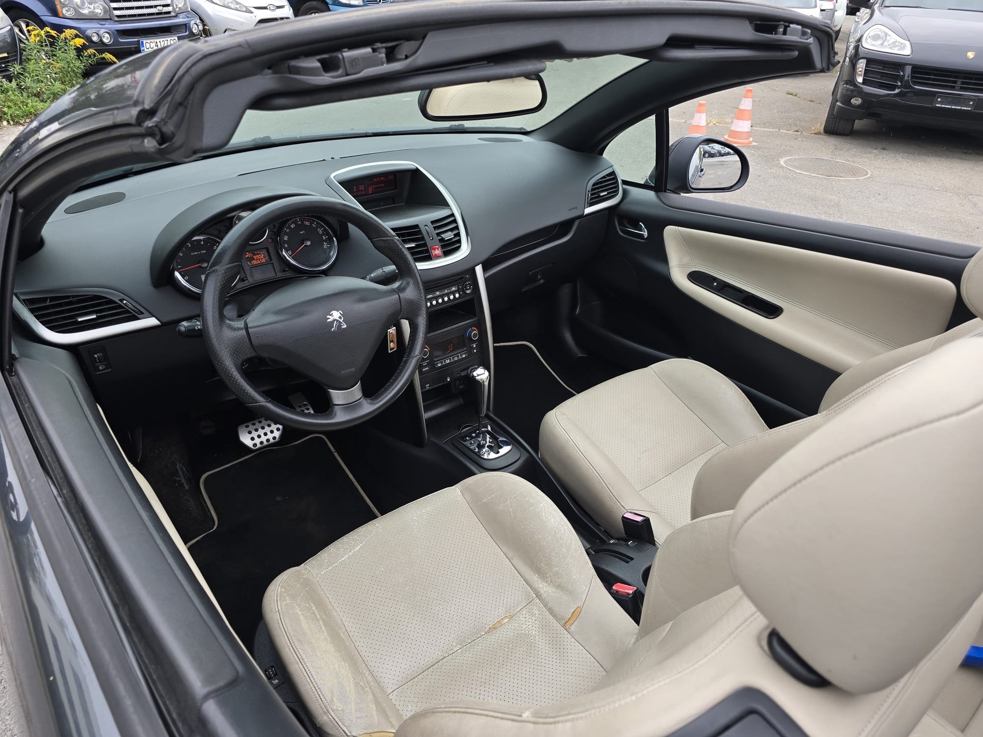 PEUGEOT 207 CC 1.6 16V Allure Automatic-image-12