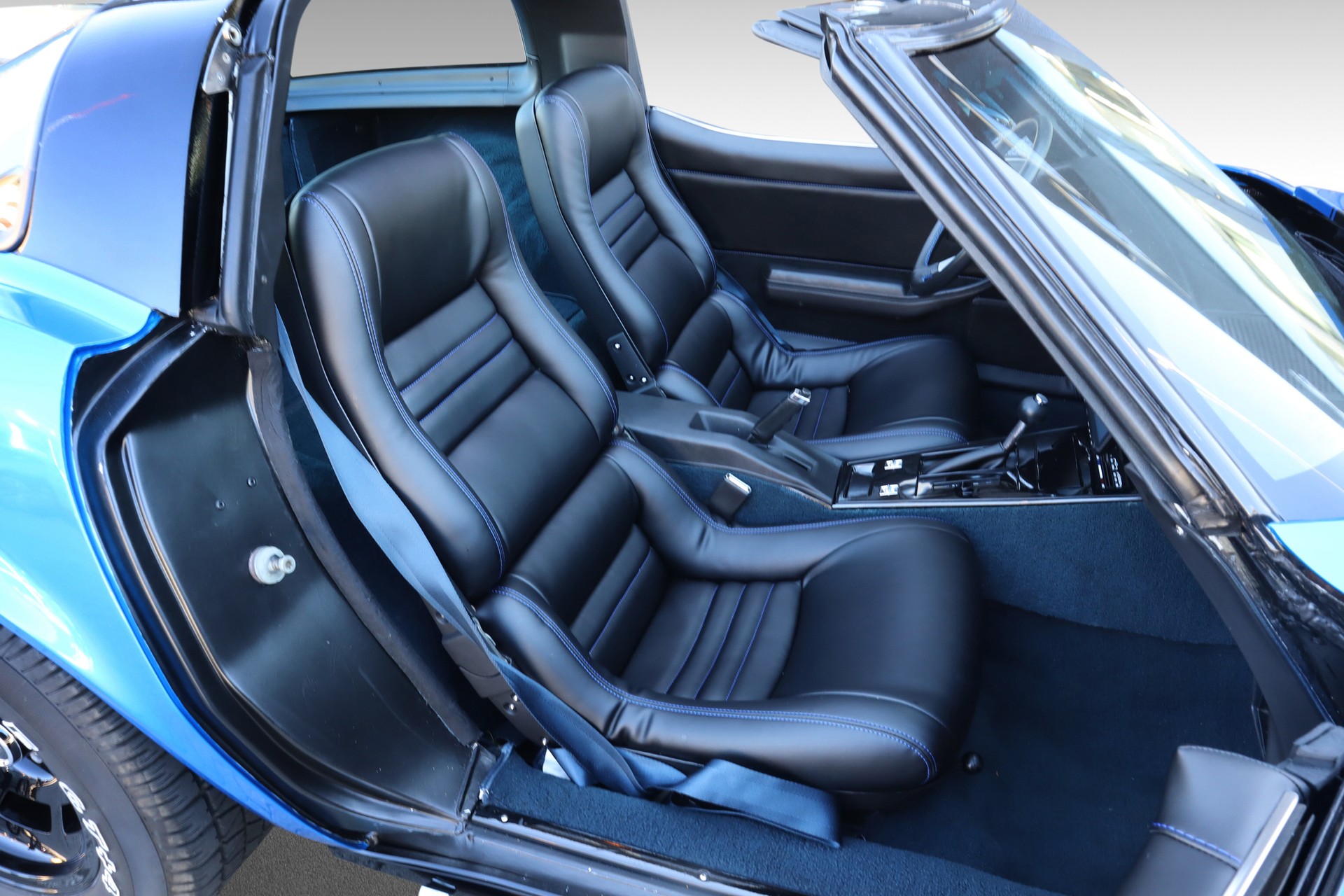 CHEVROLET CORVETTE-image-10