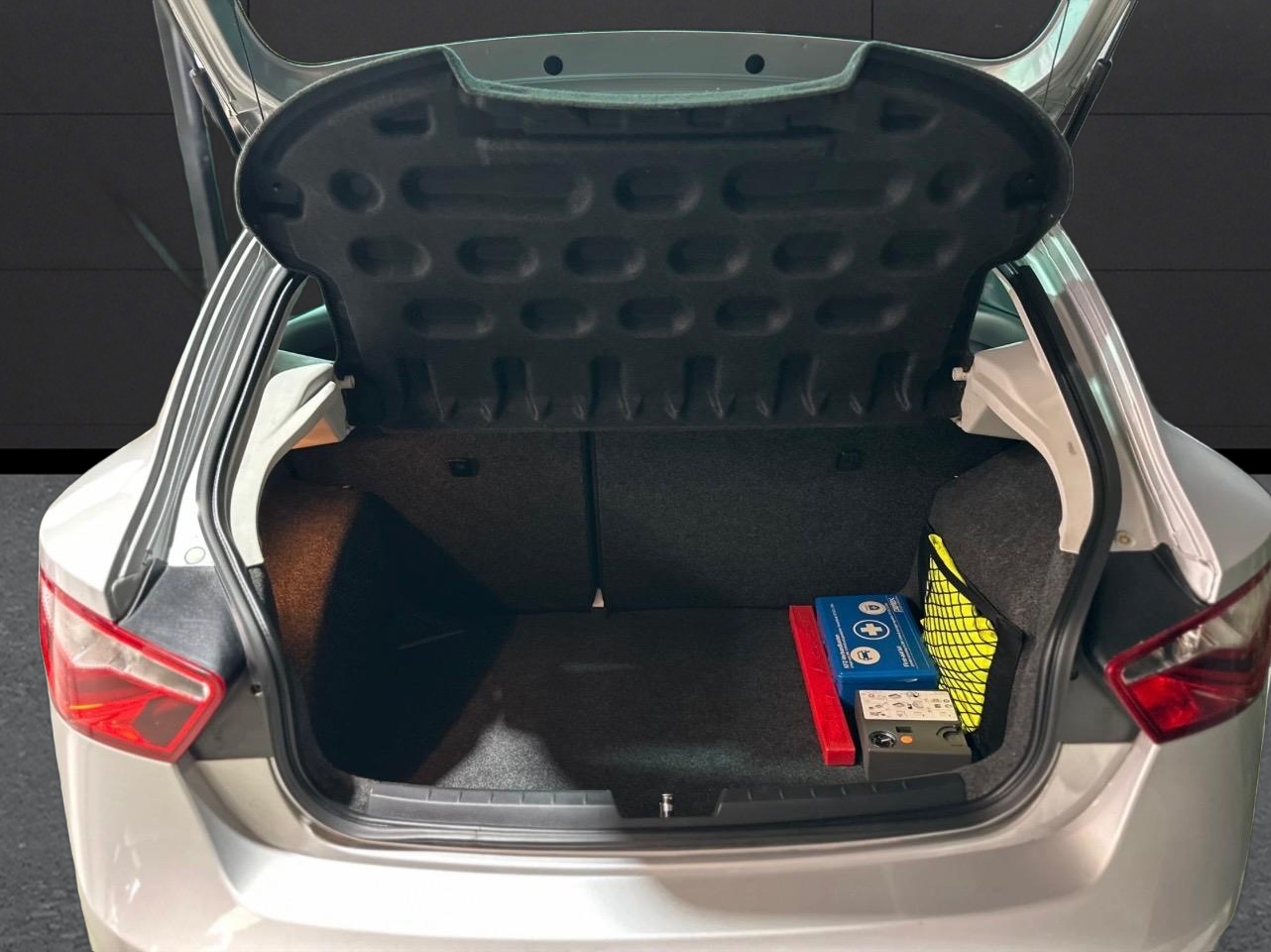 SEAT Ibiza SC 1.2 TSI FR DSG Automatikgetriebe-image-11