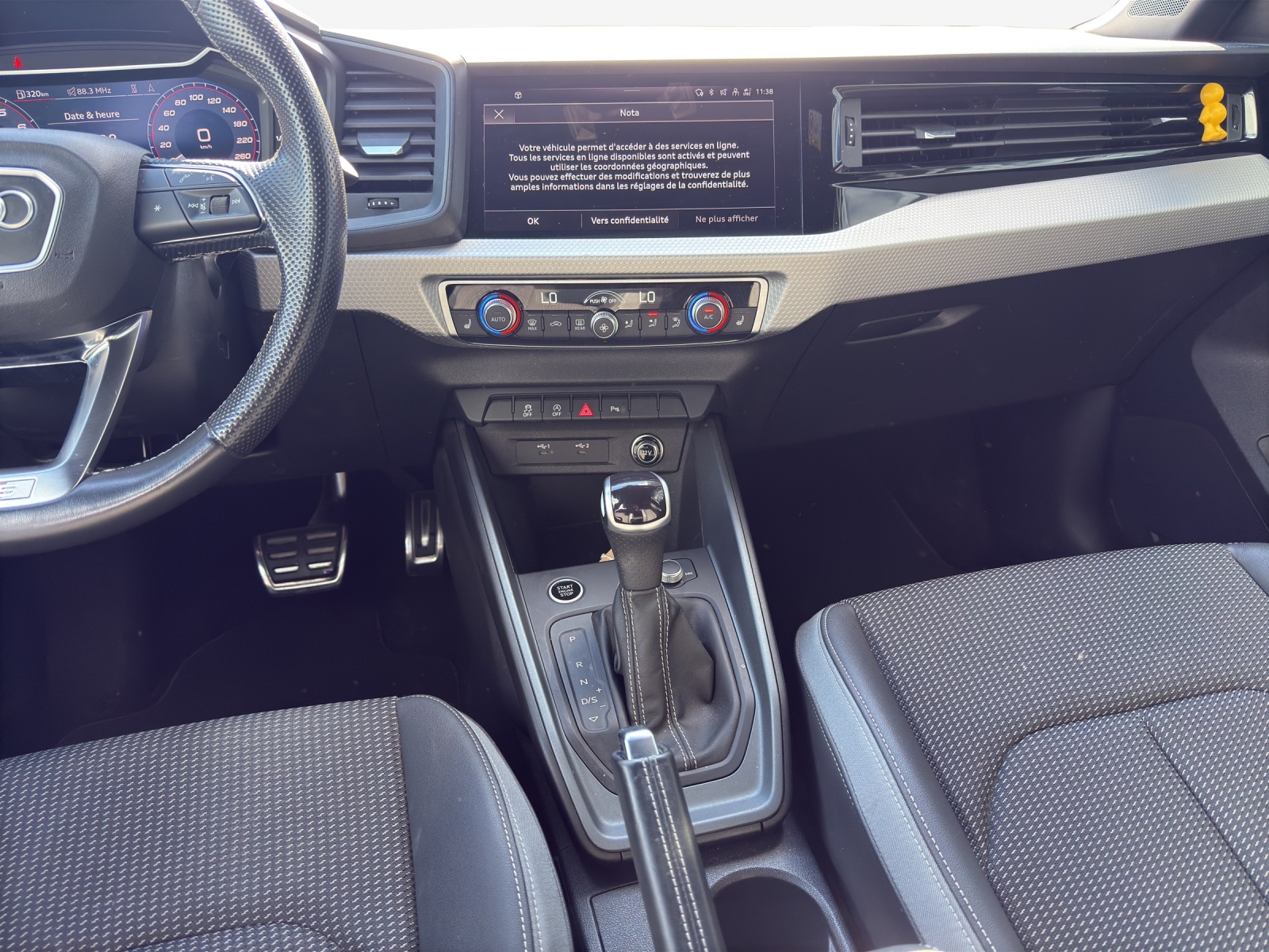 AUDI A1 Sportback 30 TFSI advanced Attraction S-tronic-image-10