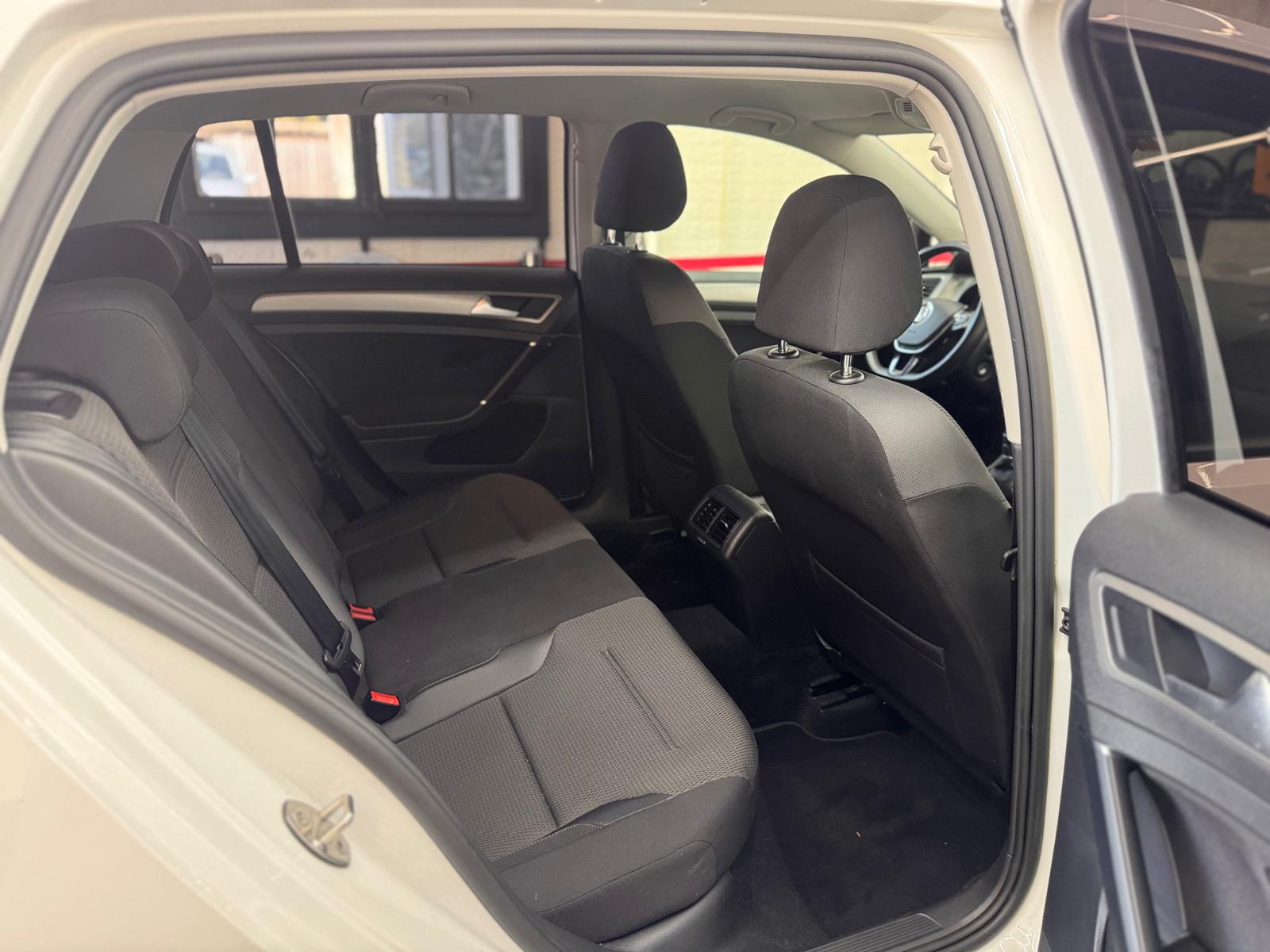 VW Golf 1.2 TSI Comfortline Start-image-9