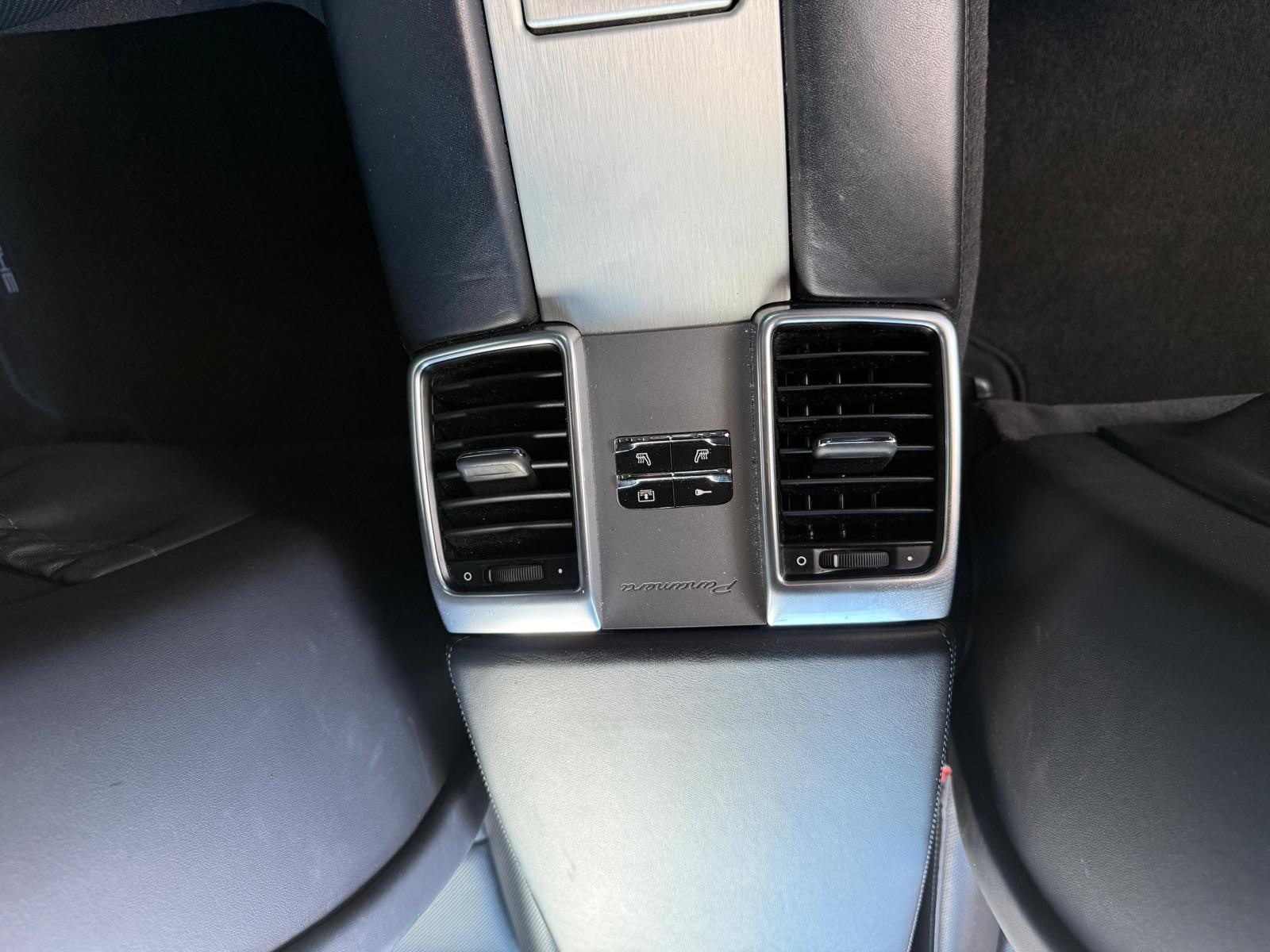 PORSCHE Panamera Turbo 4.8 PDK-image-22
