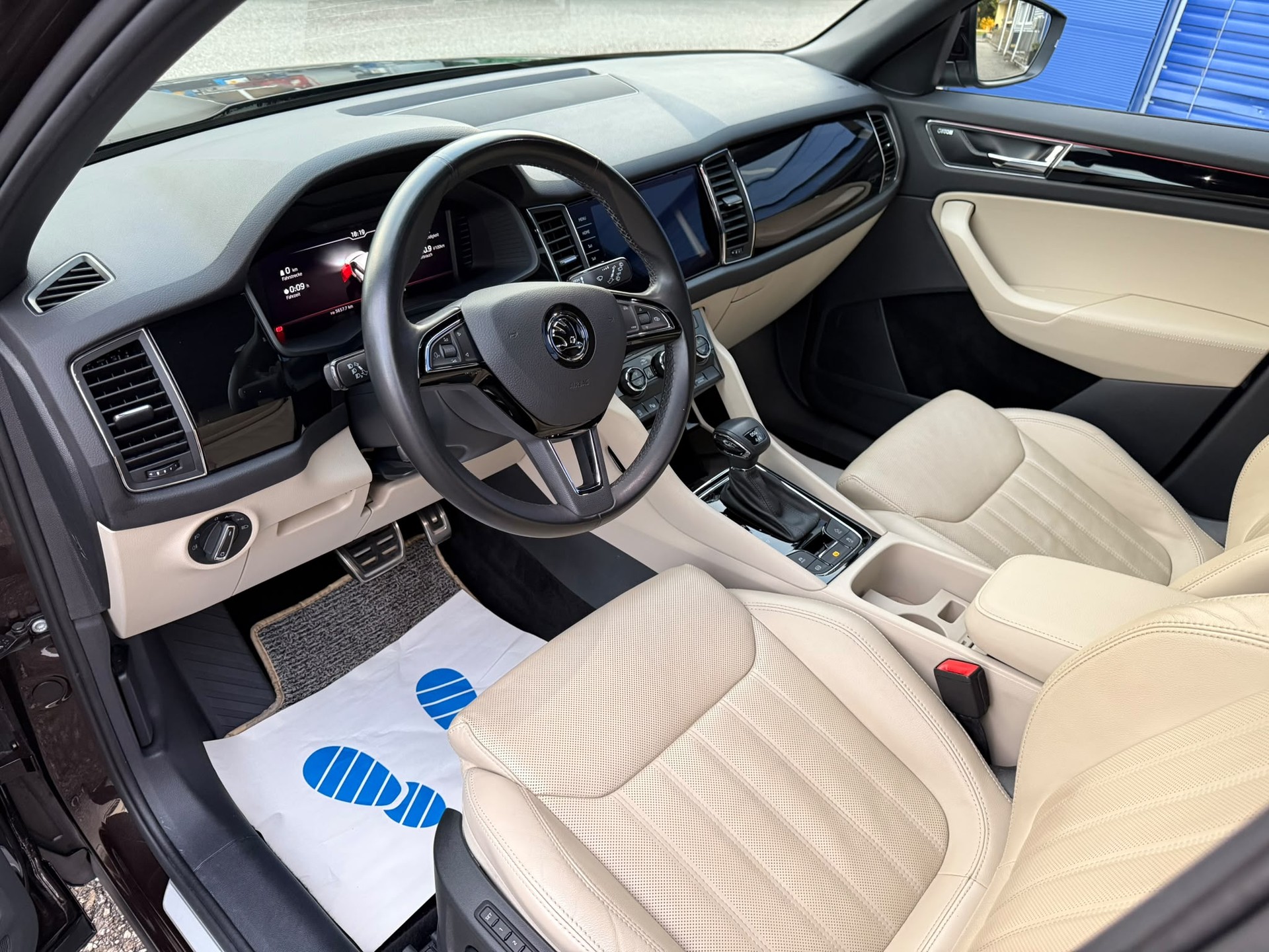 SKODA 2.0 TSI L & K DSG-image-5