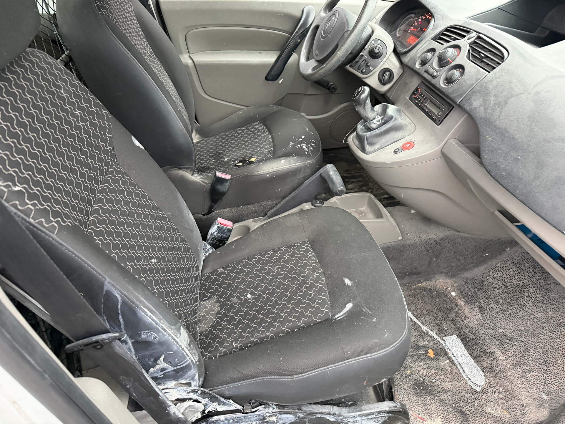 RENAULT Kangoo 1.6 90-image-8