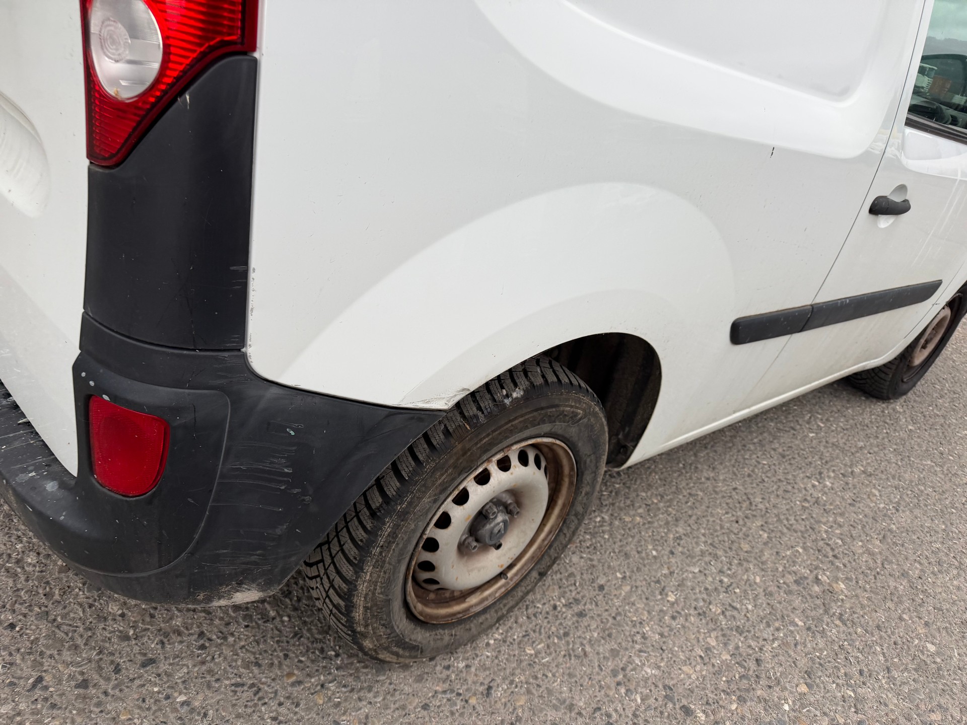 RENAULT Kangoo 1.6 90-image-11