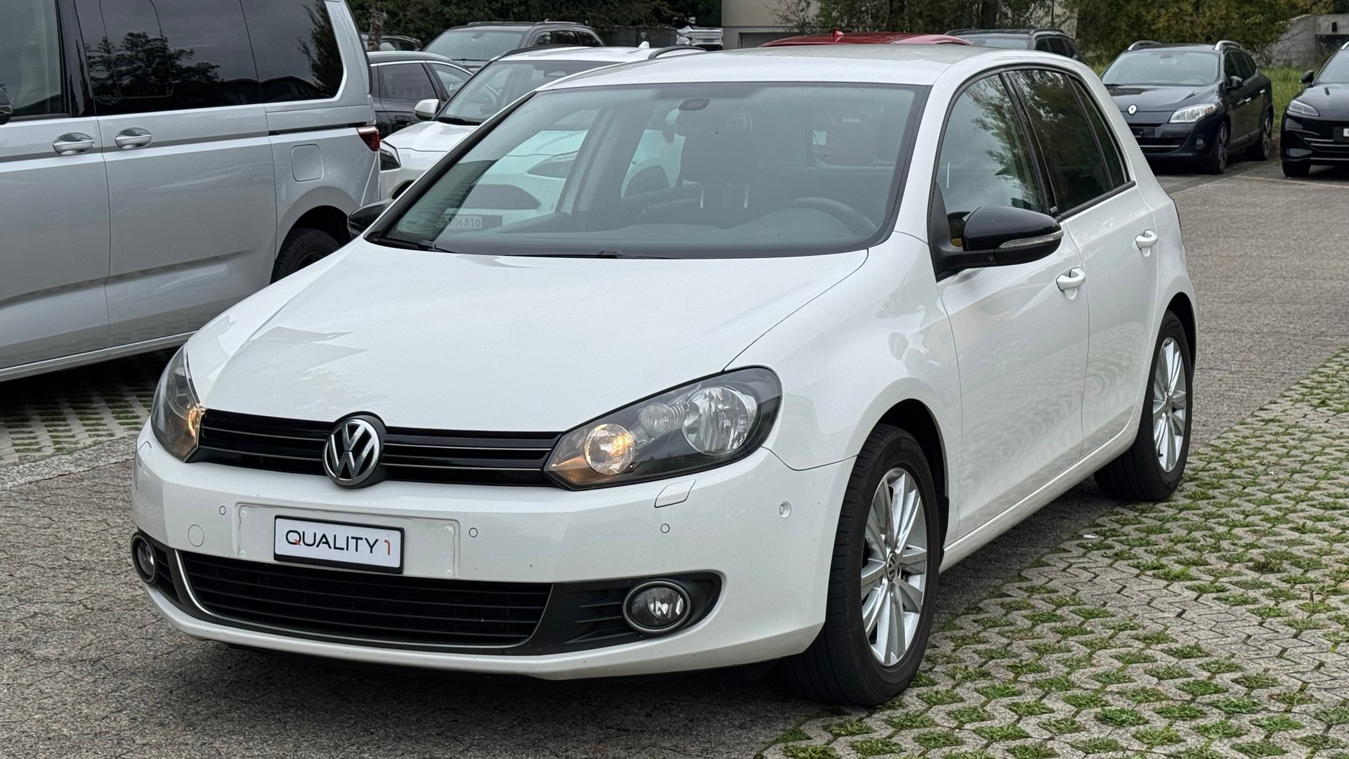 VW Golf 1.2 TSI Trendline-image-1