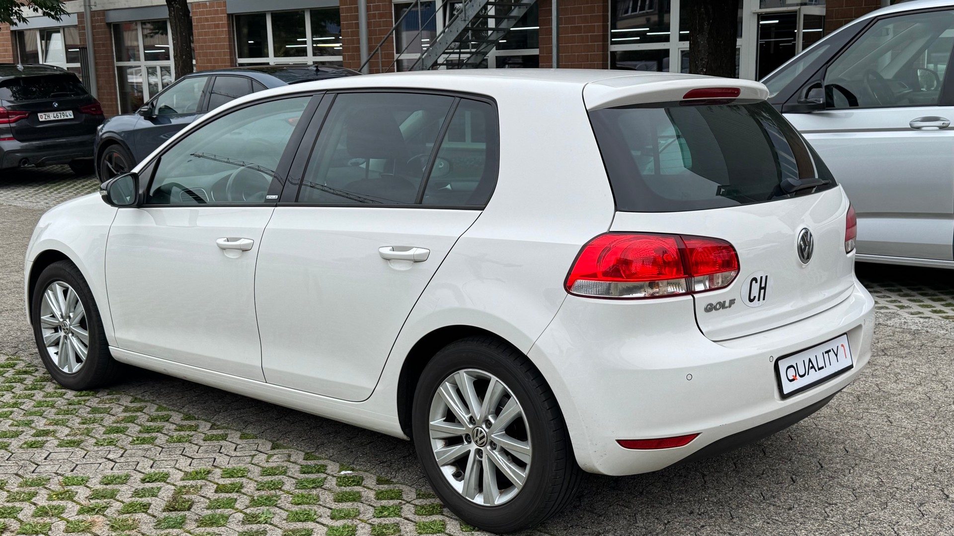 VW Golf 1.2 TSI Trendline-image-4