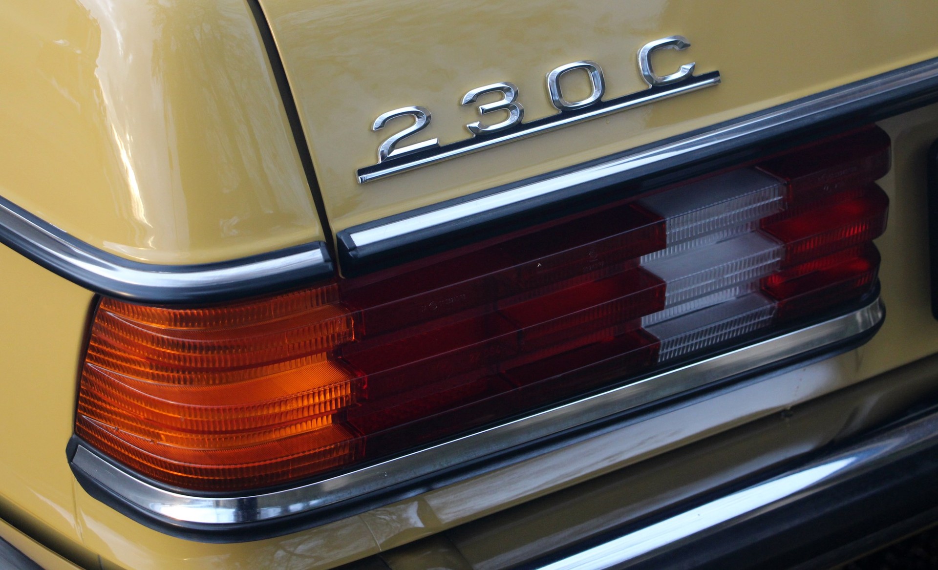 MERCEDES-BENZ 230 C-image-24