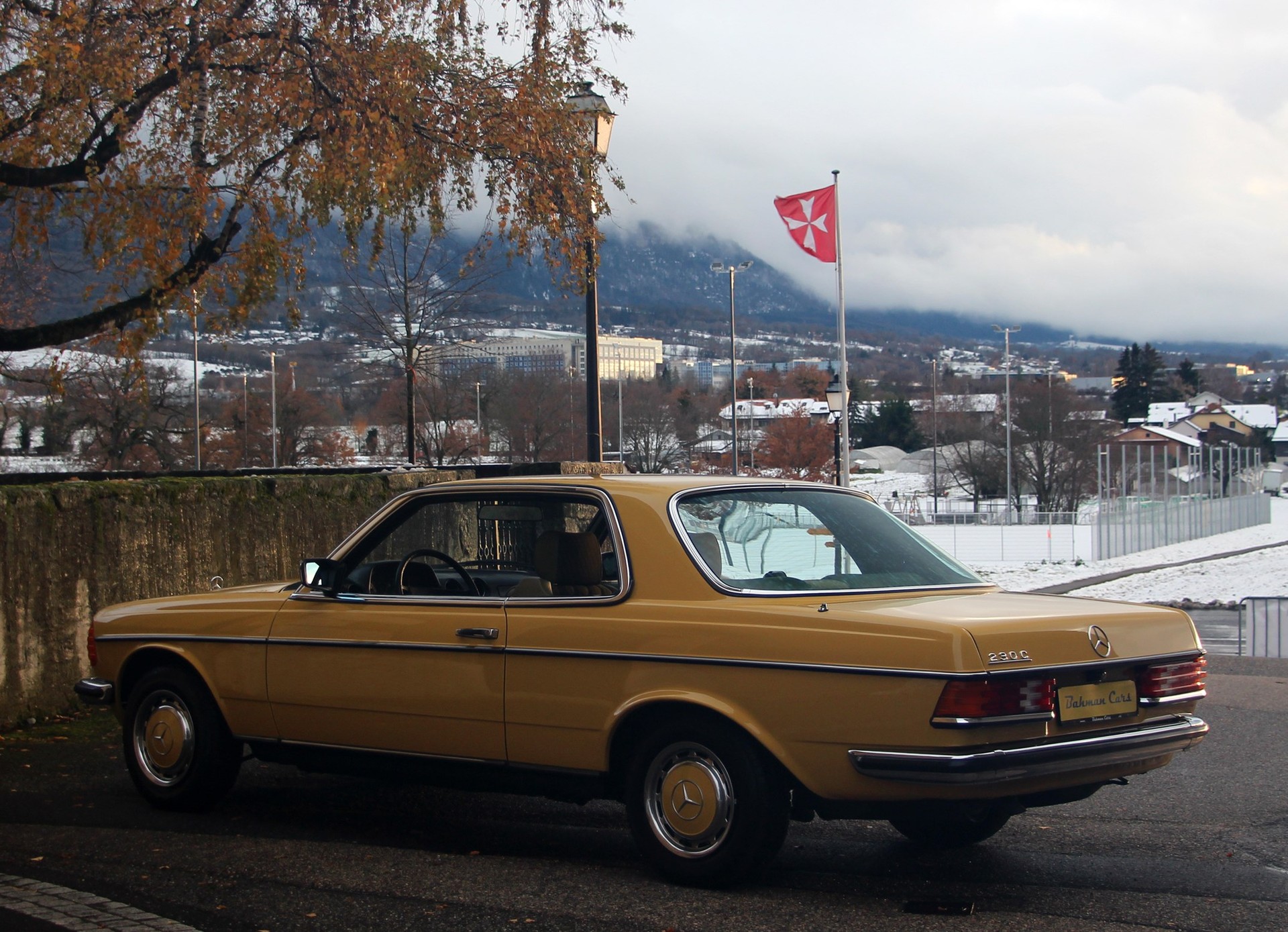 MERCEDES-BENZ 230 C-image-29
