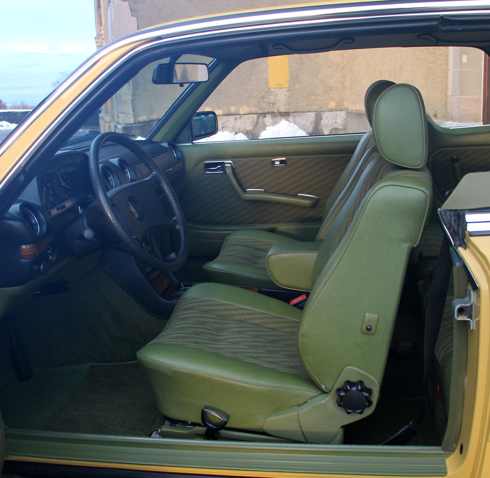 MERCEDES-BENZ 230 C-image-7