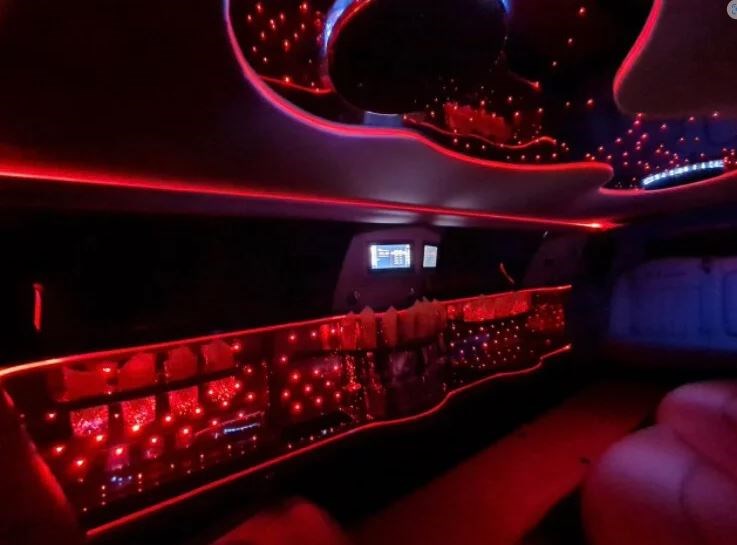 LINCOLN Town Car Stretchlimousine-image-7